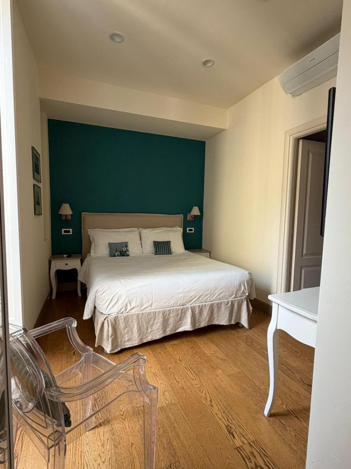 Quadruple Room Private Bathroom