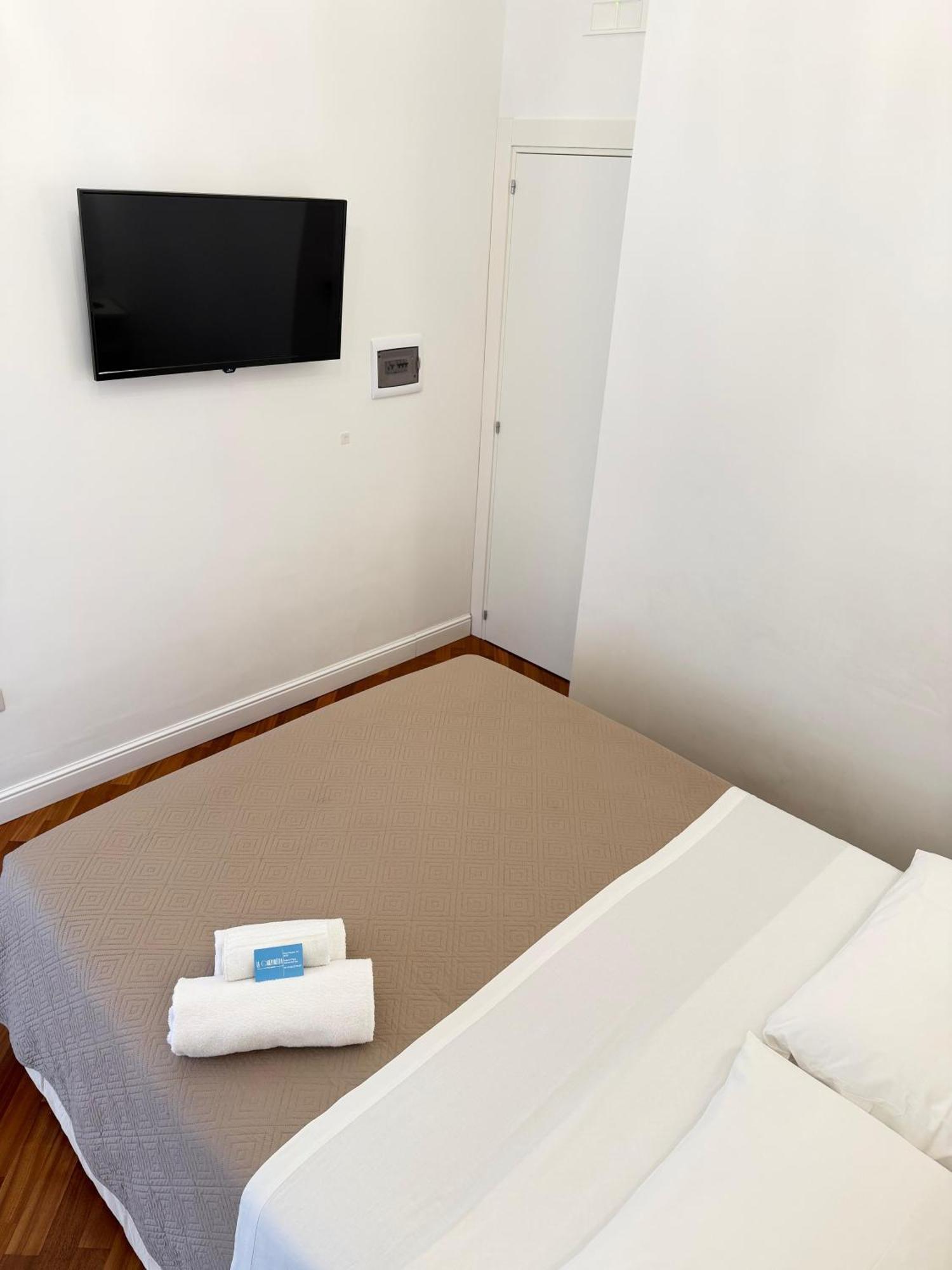 Double Room,1757018833:JPEG