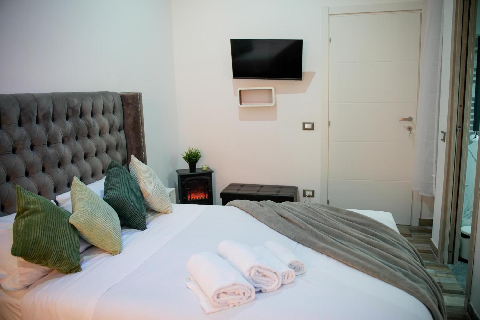 Queen Room Spa Bath
