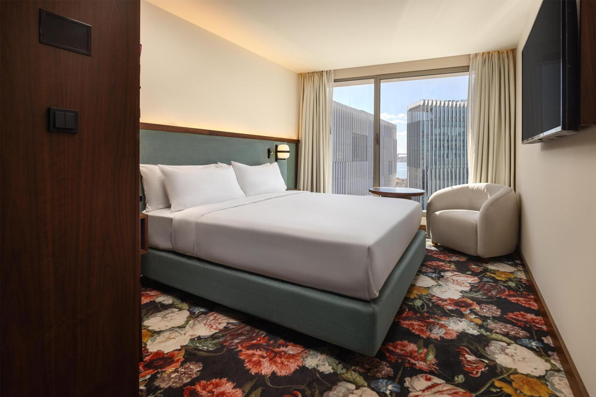Superior King Room