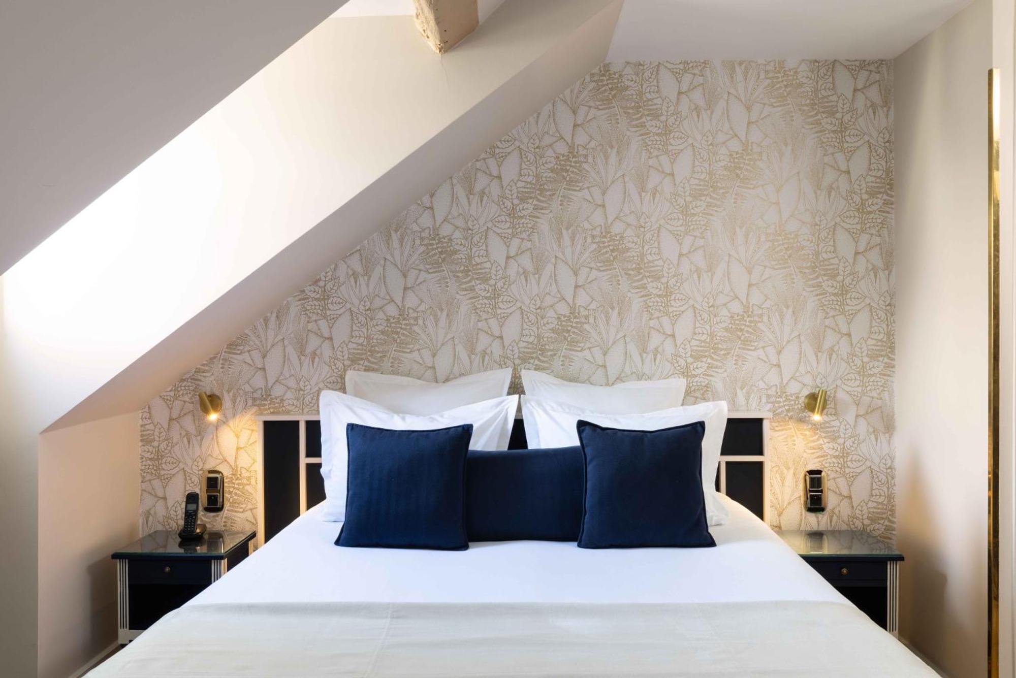 Superior Double or Twin Room,1758265539:JPEG