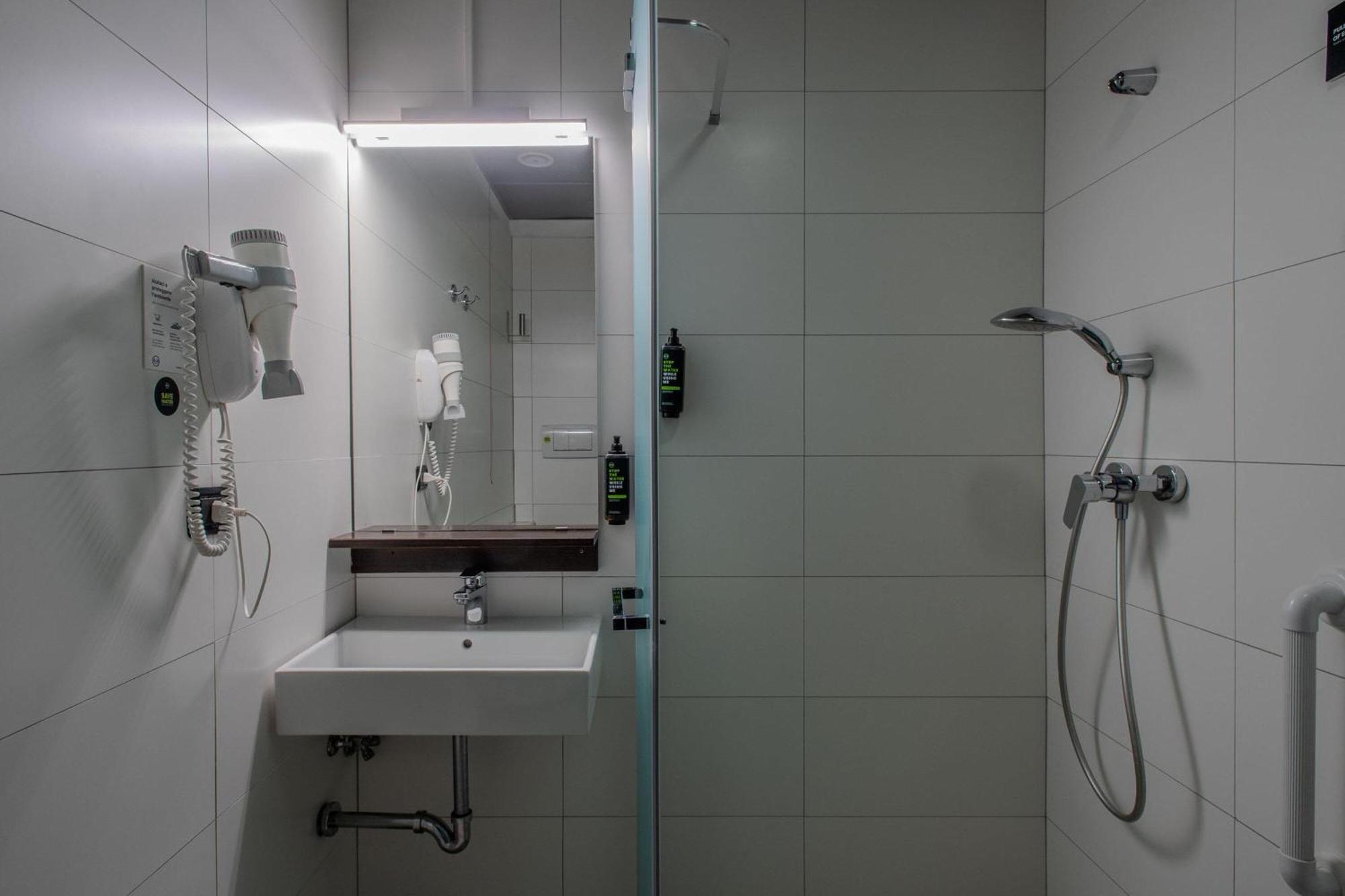Twin Room Disability Access