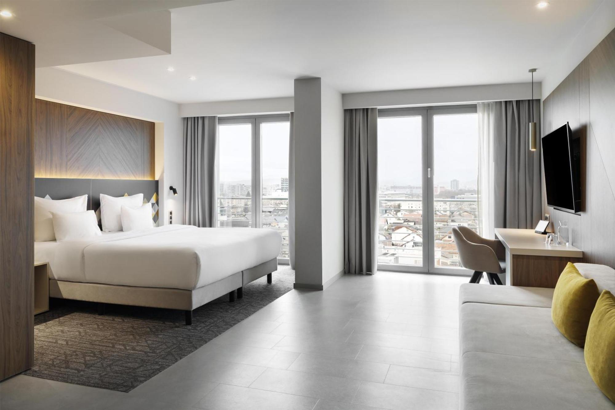 Deluxe King Room,1758284897:JPEG