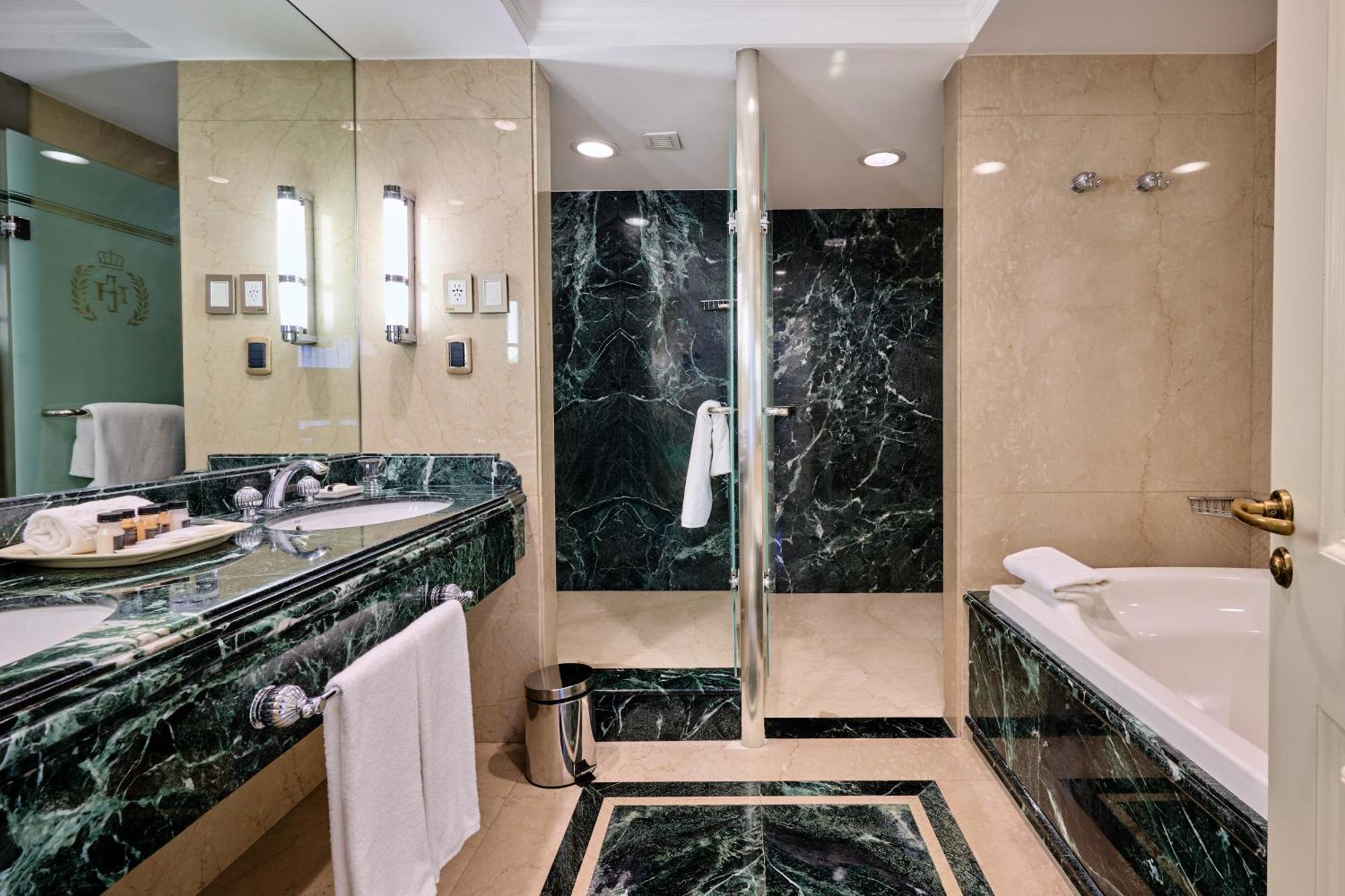Superior Suite