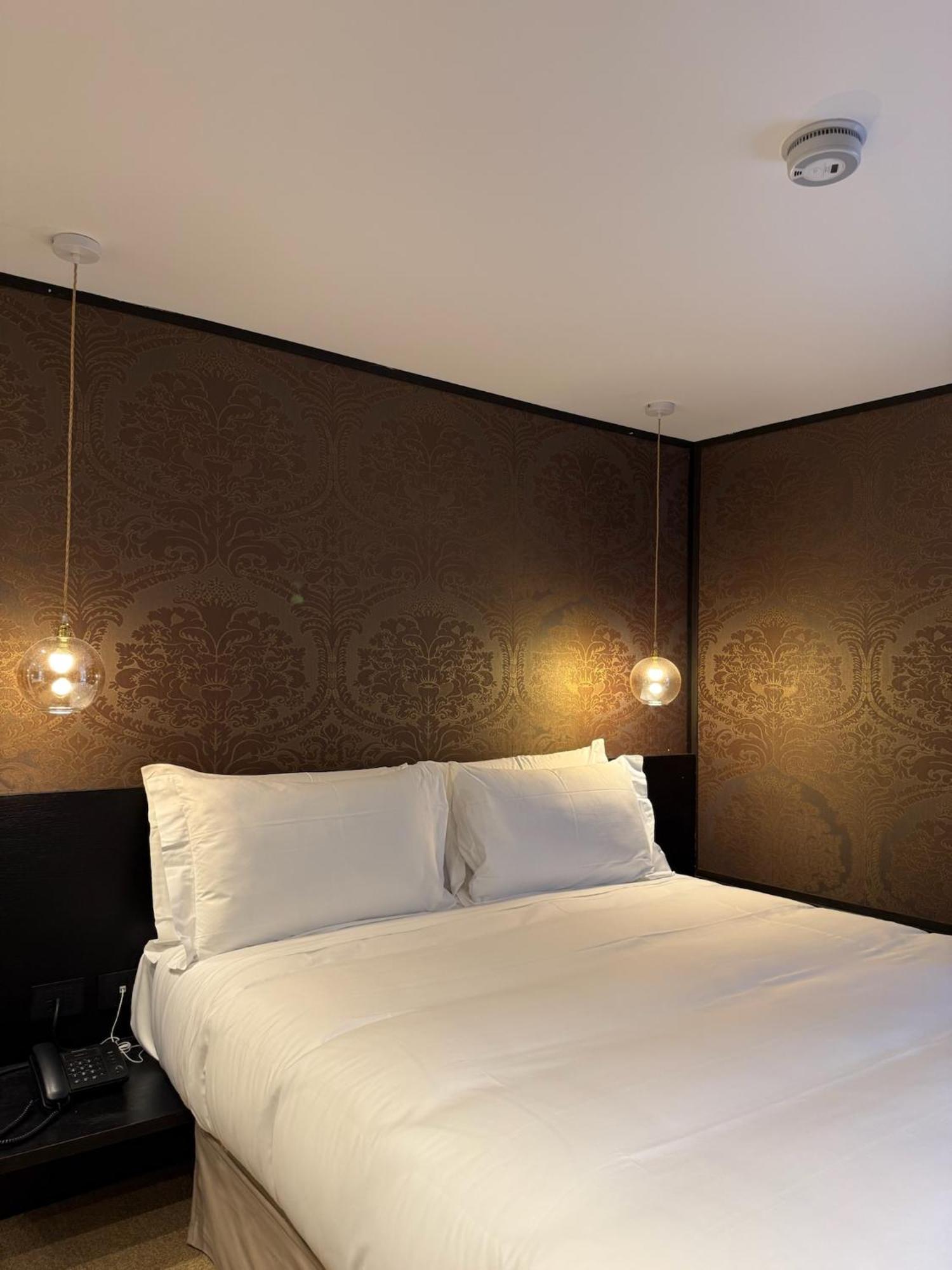 Standard Double or Twin Room,1758343819:JPEG