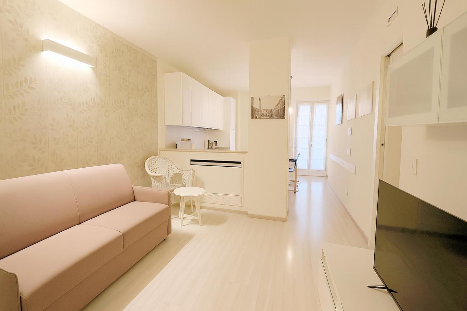 Two-Bedroom Apartment Arena Design Via Leoncino 35,1758361732:JPEG