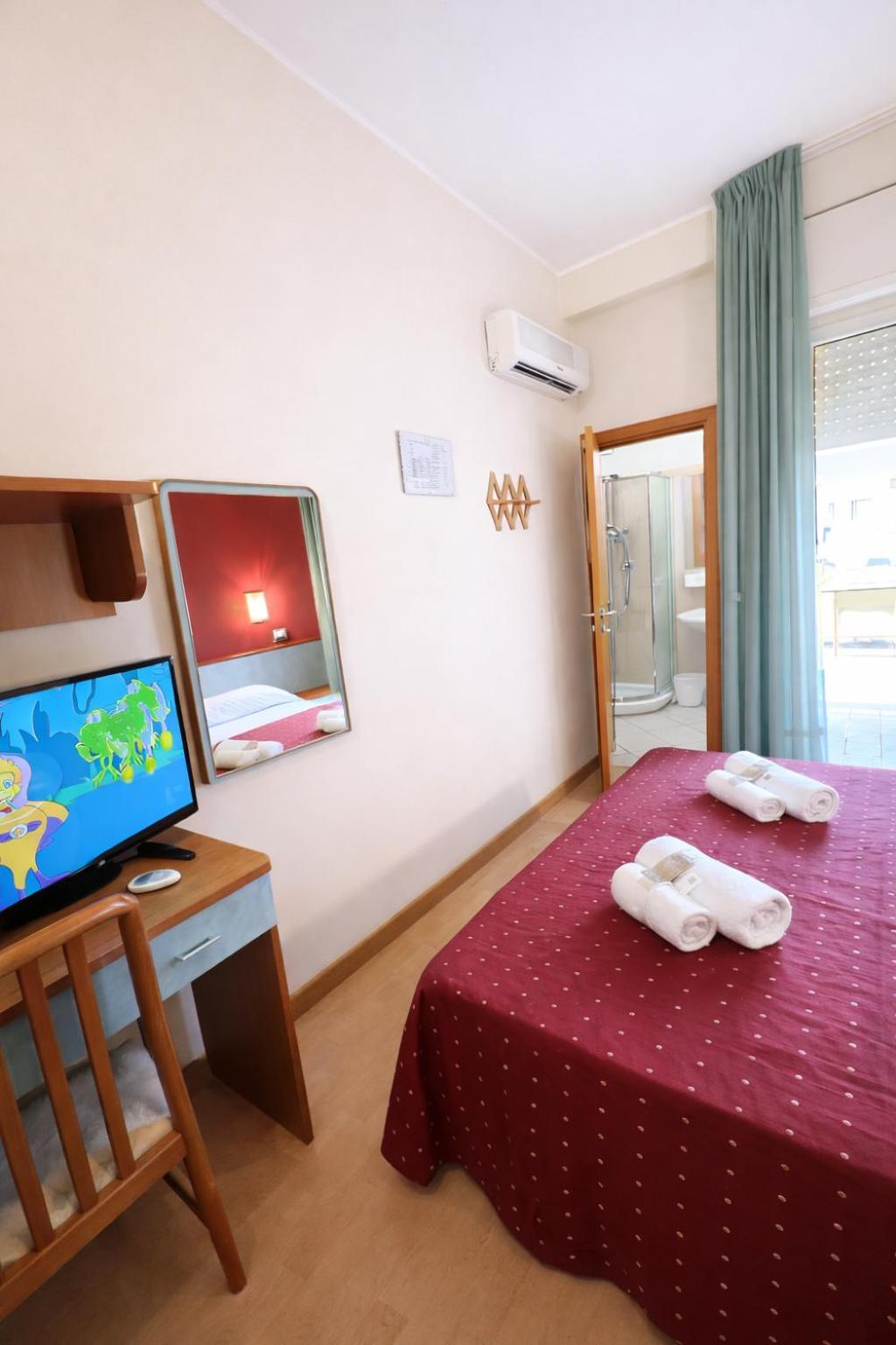 Double Room,1758380474:JPEG