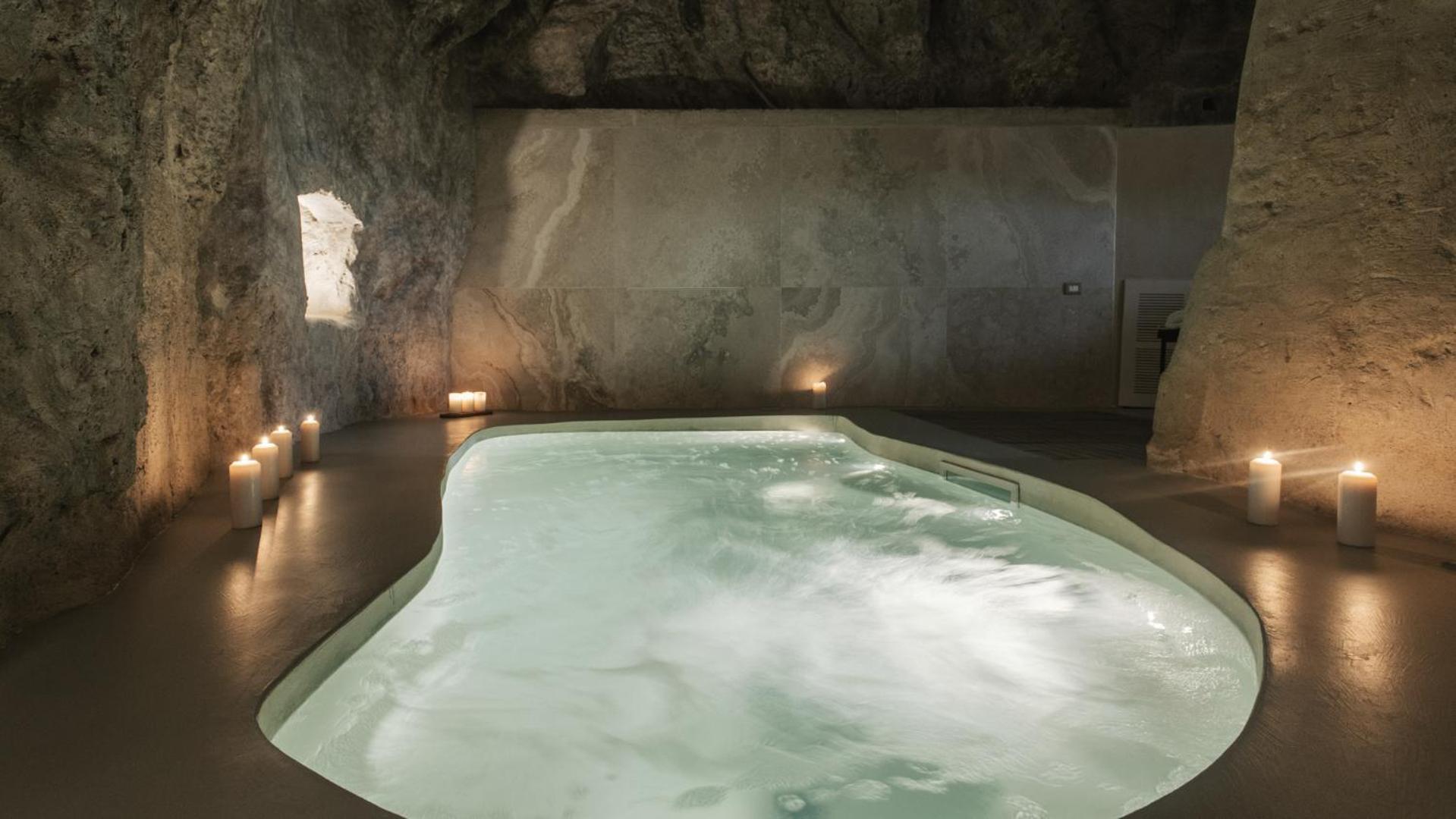Suite Private Pool,1758435935:JPEG