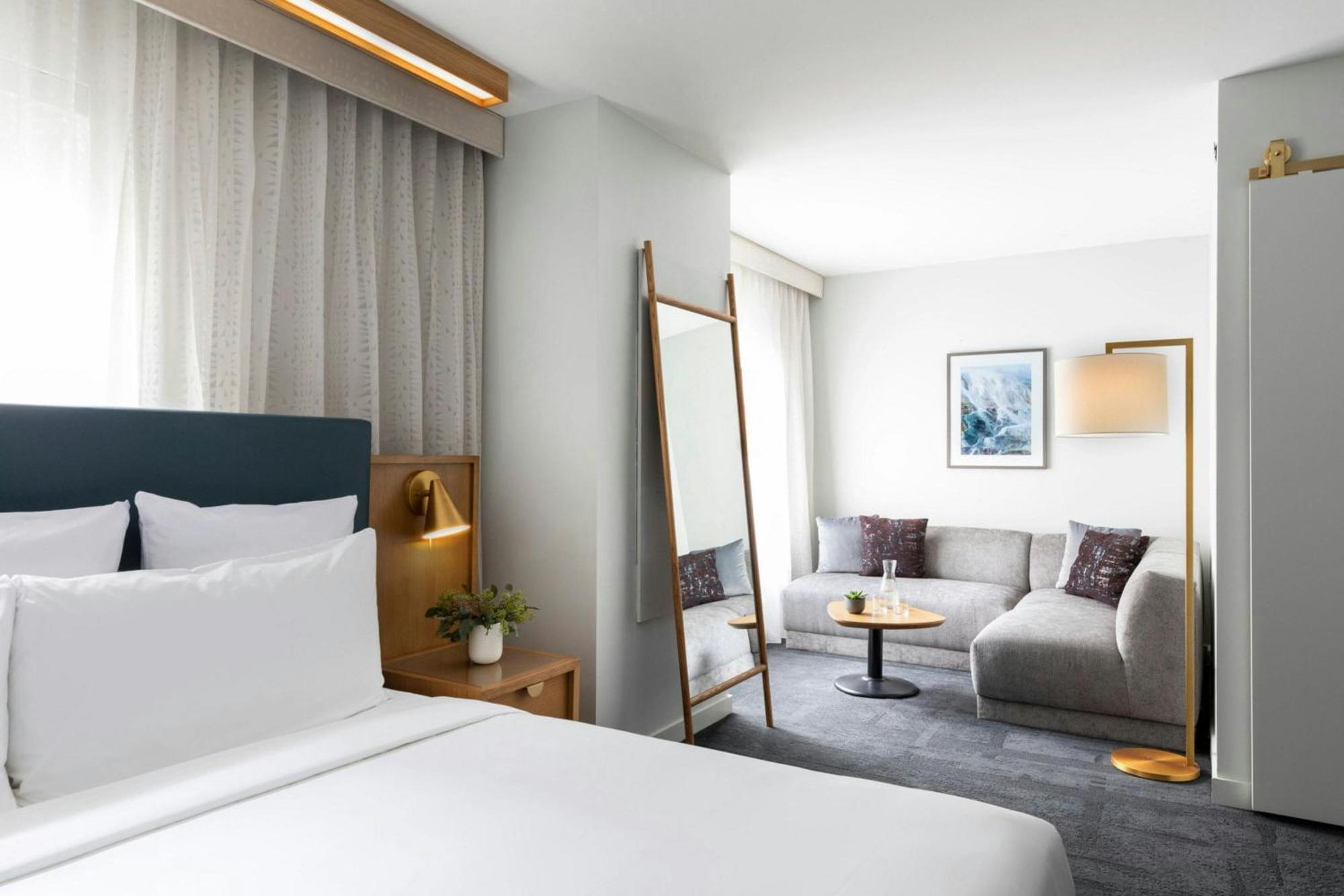 One-Bedroom King Suite,1773683255:JPEG