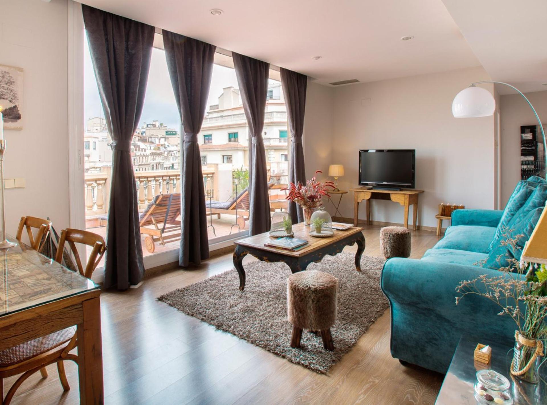 One-Bedroom Apartment Terrace,1758555347:JPEG