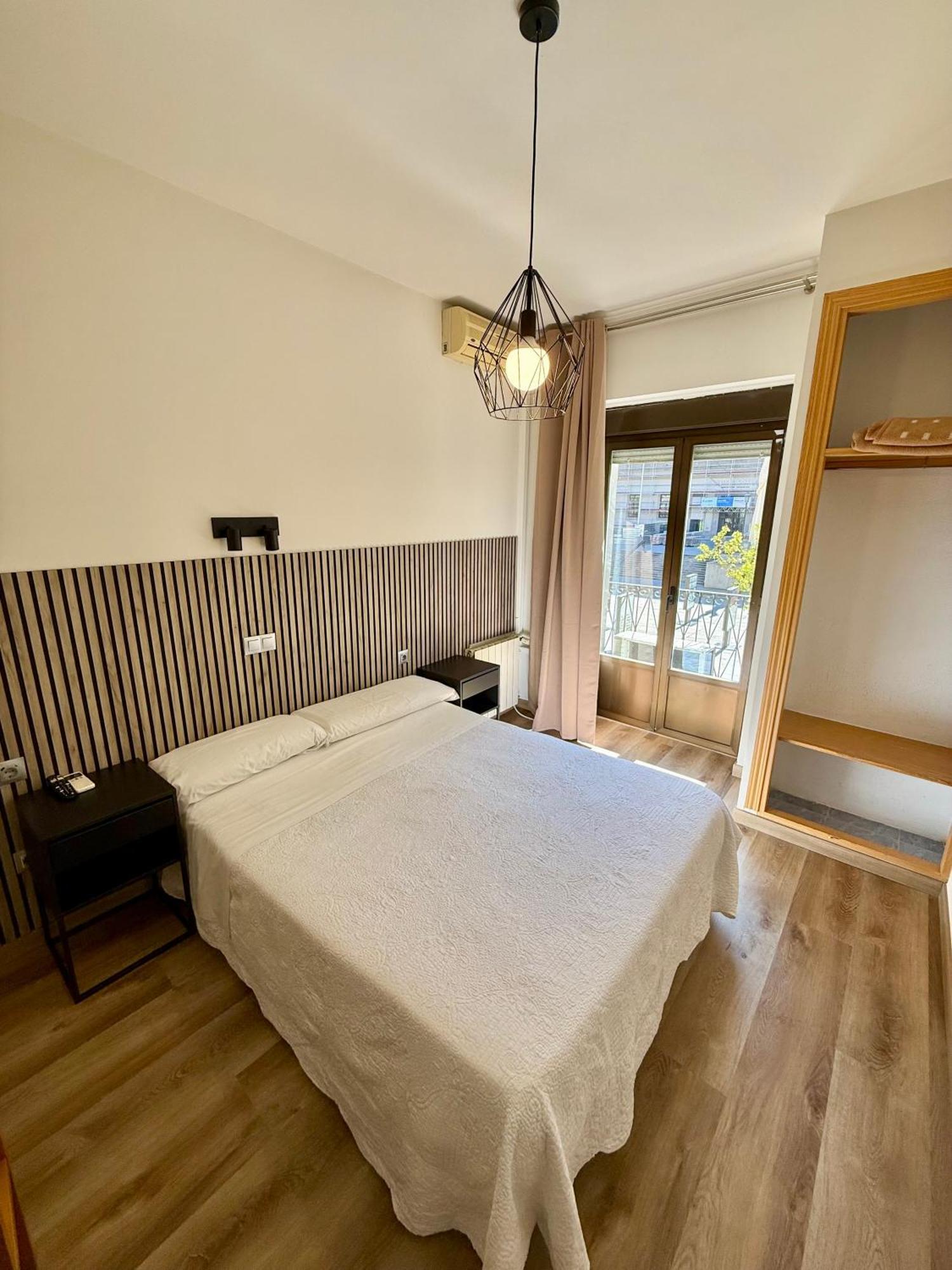 Double Room with Private Bathroom,1758564275:JPEG