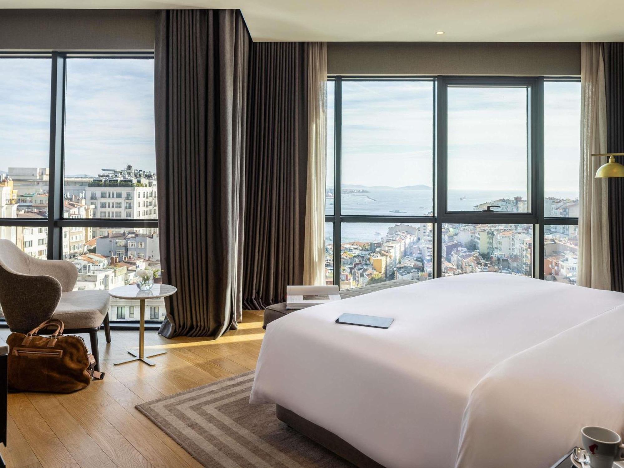 One Bedroom Signature Suite Terrace Bosphorus View Club Millesime Access,1772013898:JPEG