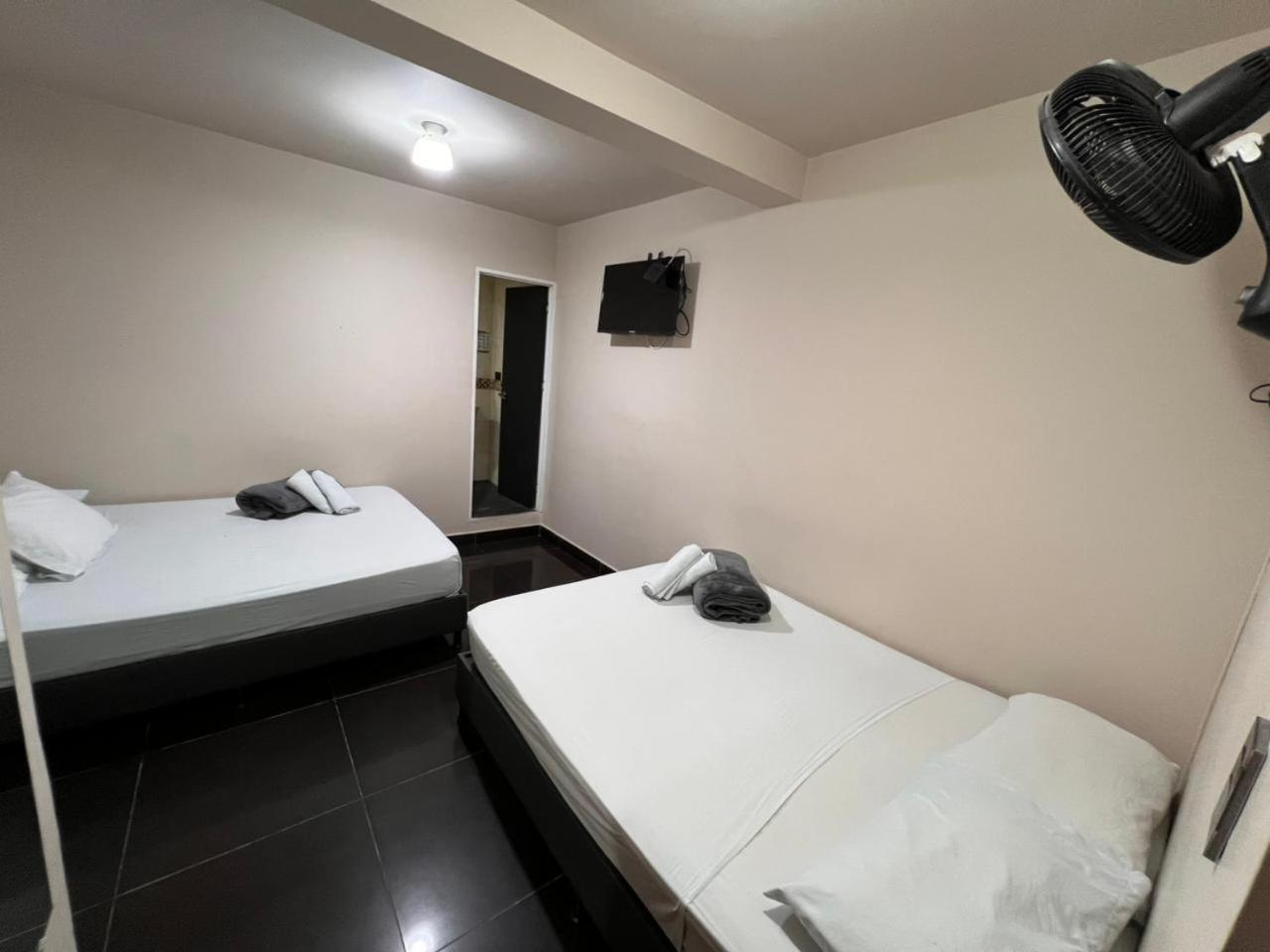 Triple Room,1758902504:JPEG