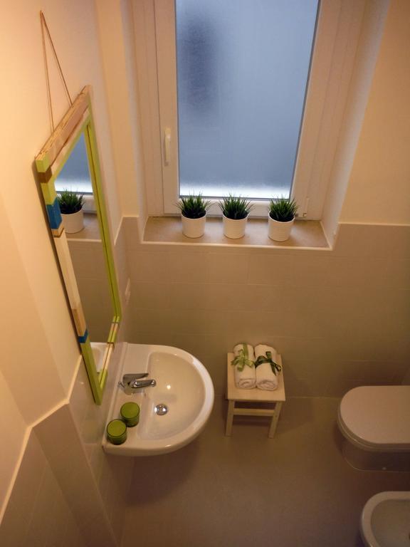Deluxe Double Room Extra Bed,175910289:JPEG