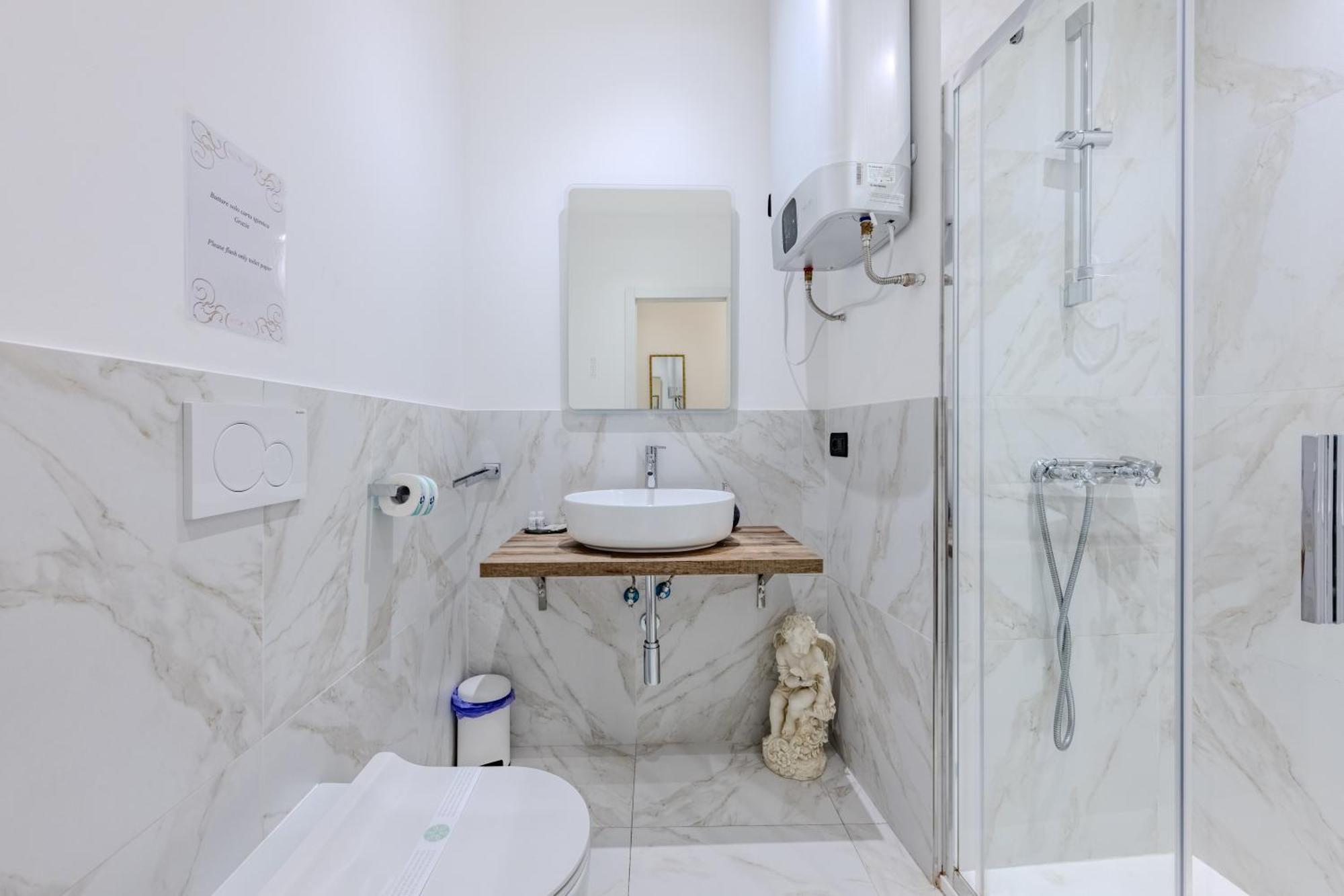 Quadruple Room Private Bathroom,1759263428:JPEG