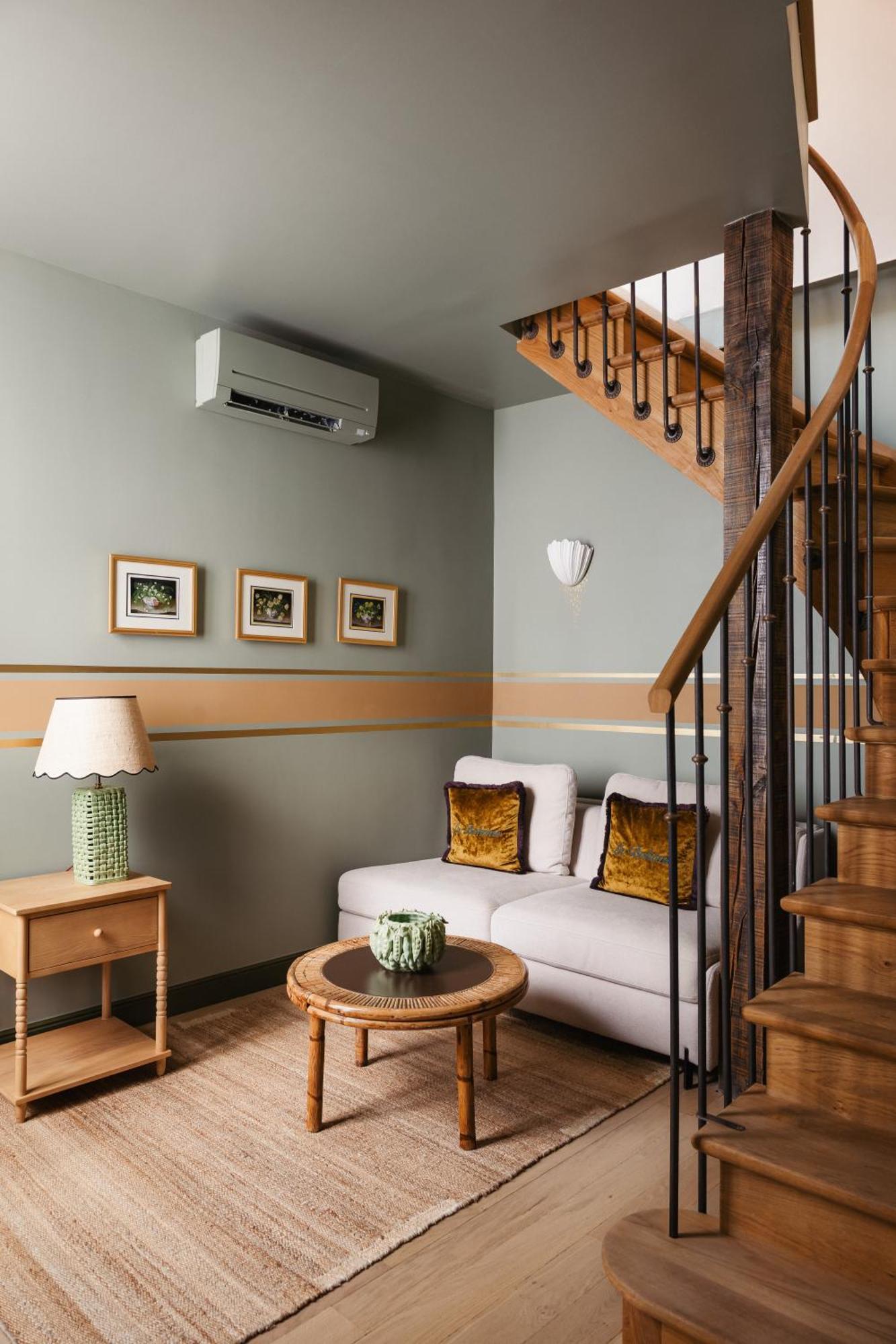 RENOIR Three-Bedroom Apartment