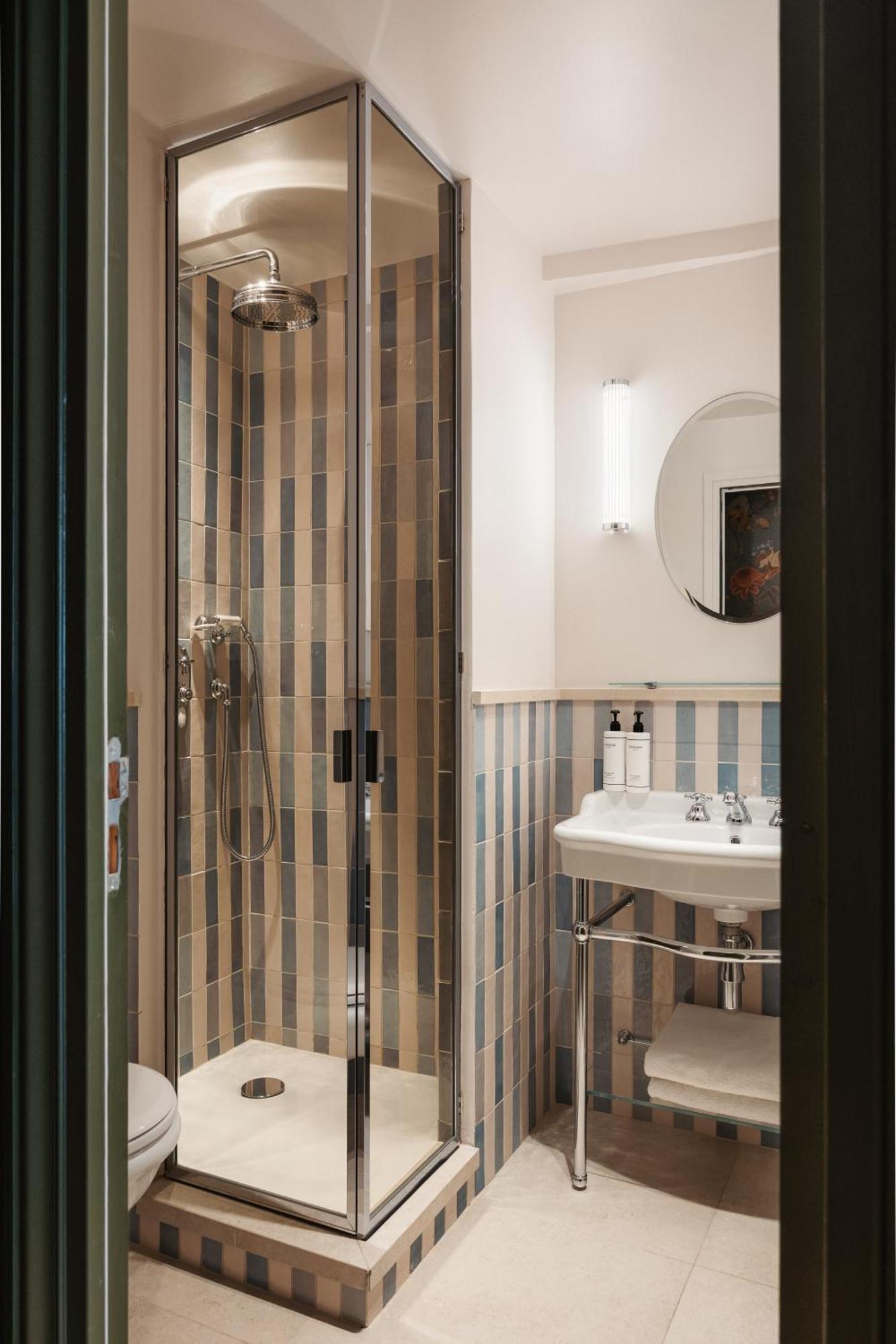 RENOIR Three-Bedroom Apartment