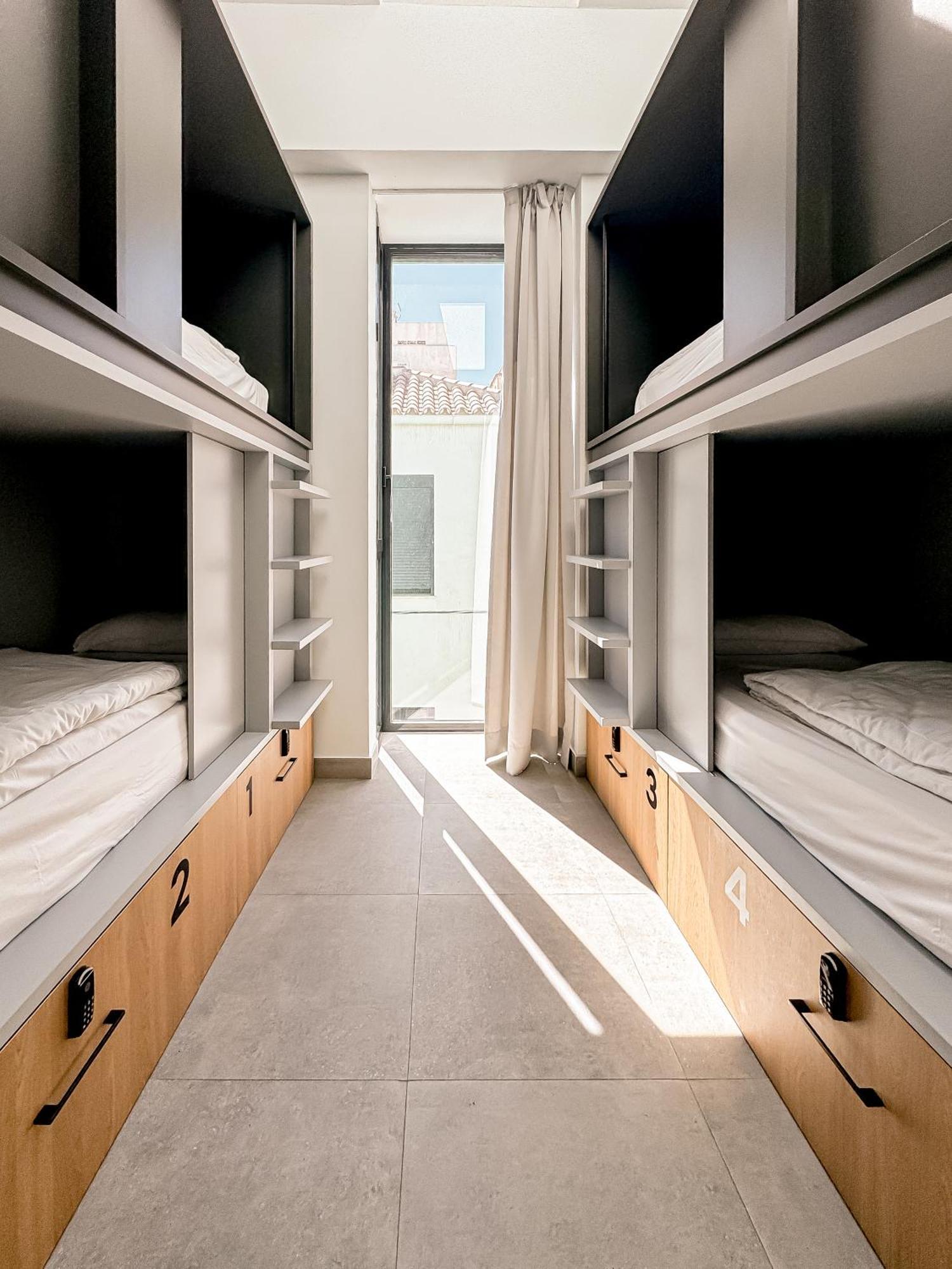 Quadruple Room,1760251615:JPEG