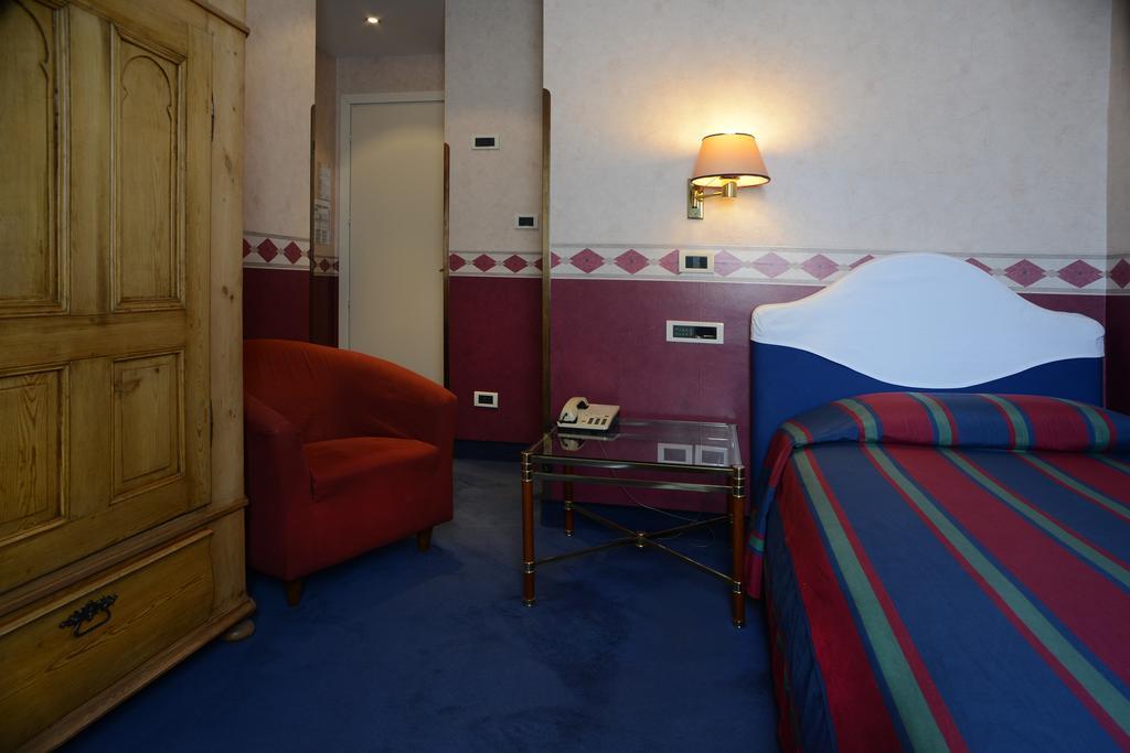 Standard Single Room,66096967:JPEG