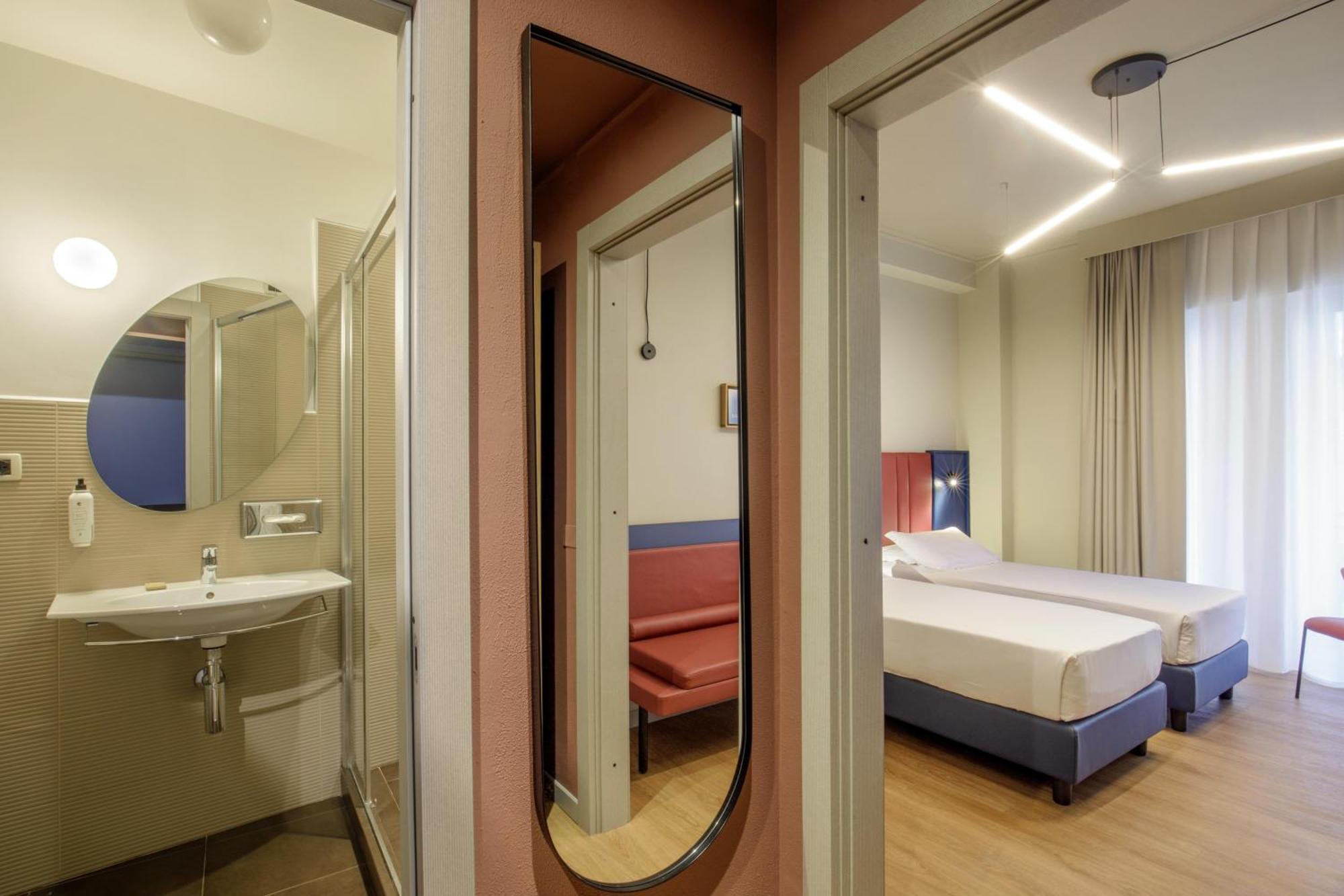 Standard Twin Room,1765156008:JPEG