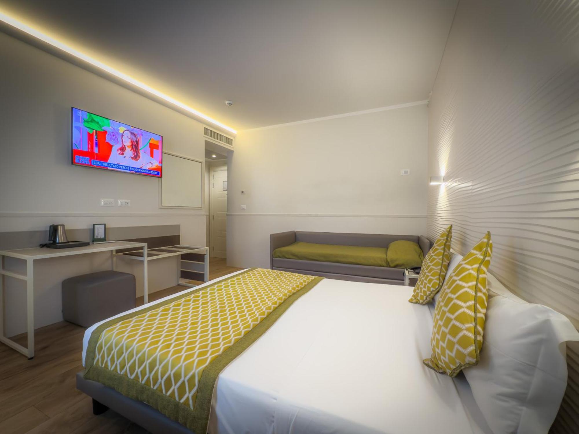 Superior Triple Room