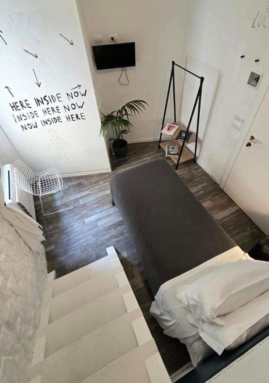 Single Room,1765583598:JPEG