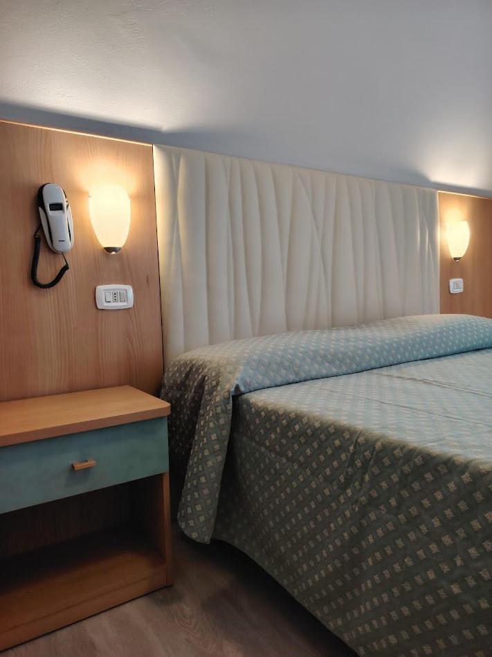 Double or Twin Room,1765343277:JPEG