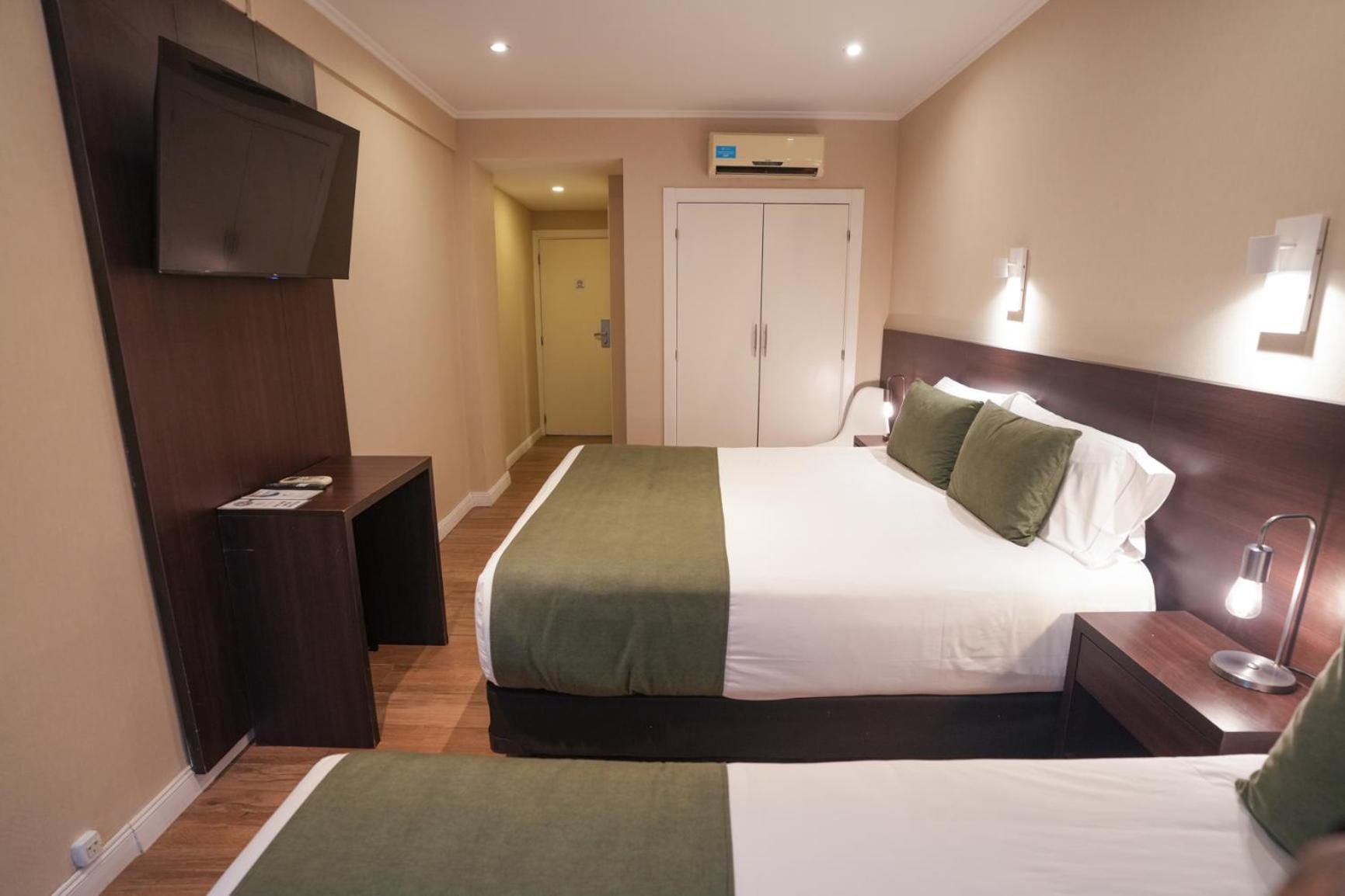 Triple Room,1765359237:JPEG