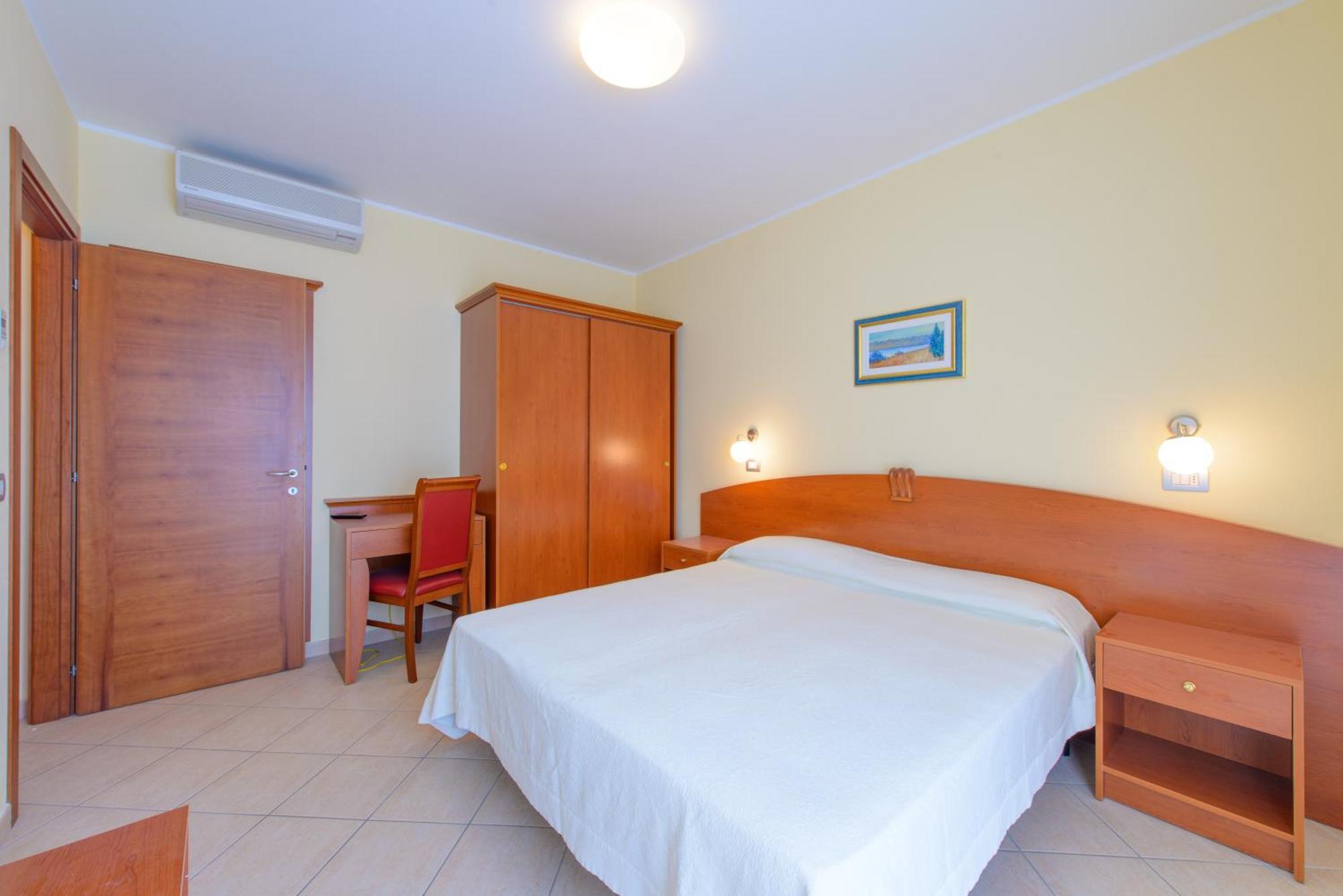 One-Bedroom Standard Apartment