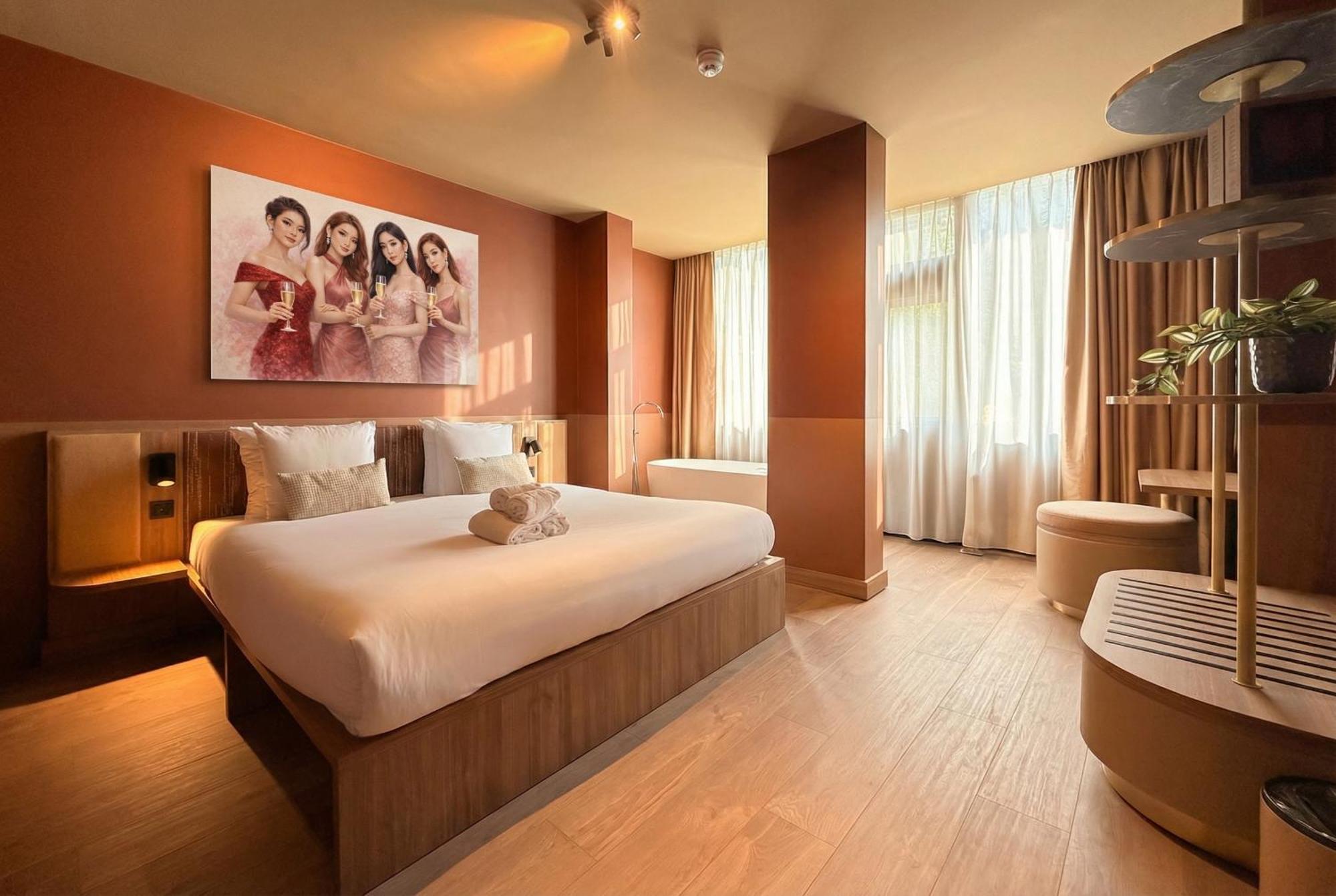 Deluxe Suite,1765393984:JPEG