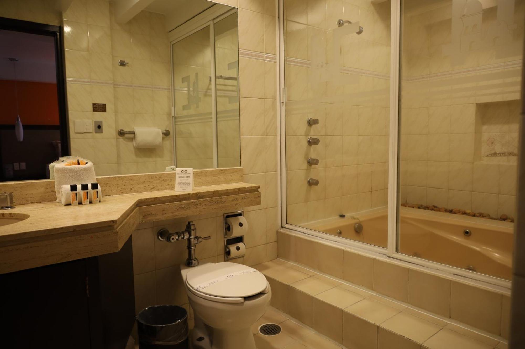 Junior Suite,1765452577:JPEG