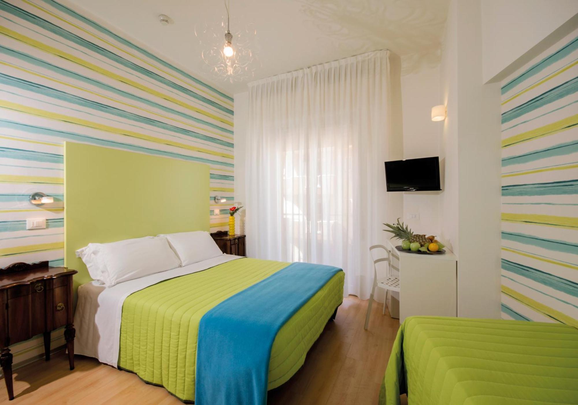 Double or Twin Room,1765988042:JPEG