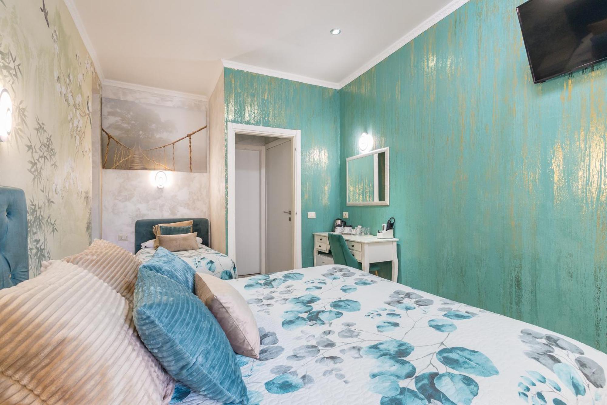 Deluxe Quadruple Room