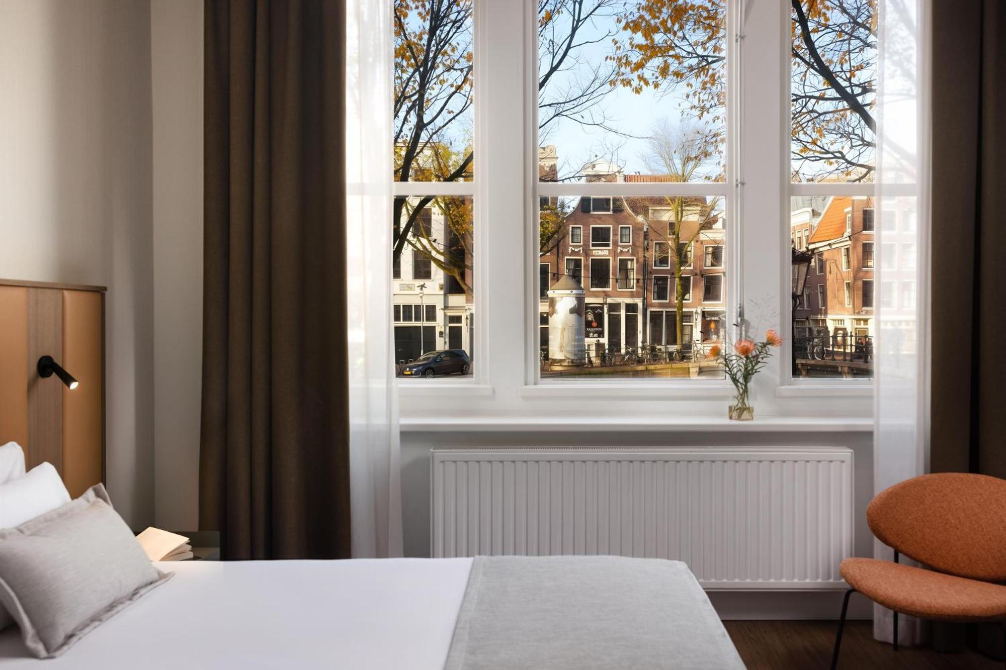 Standard Room Canal View