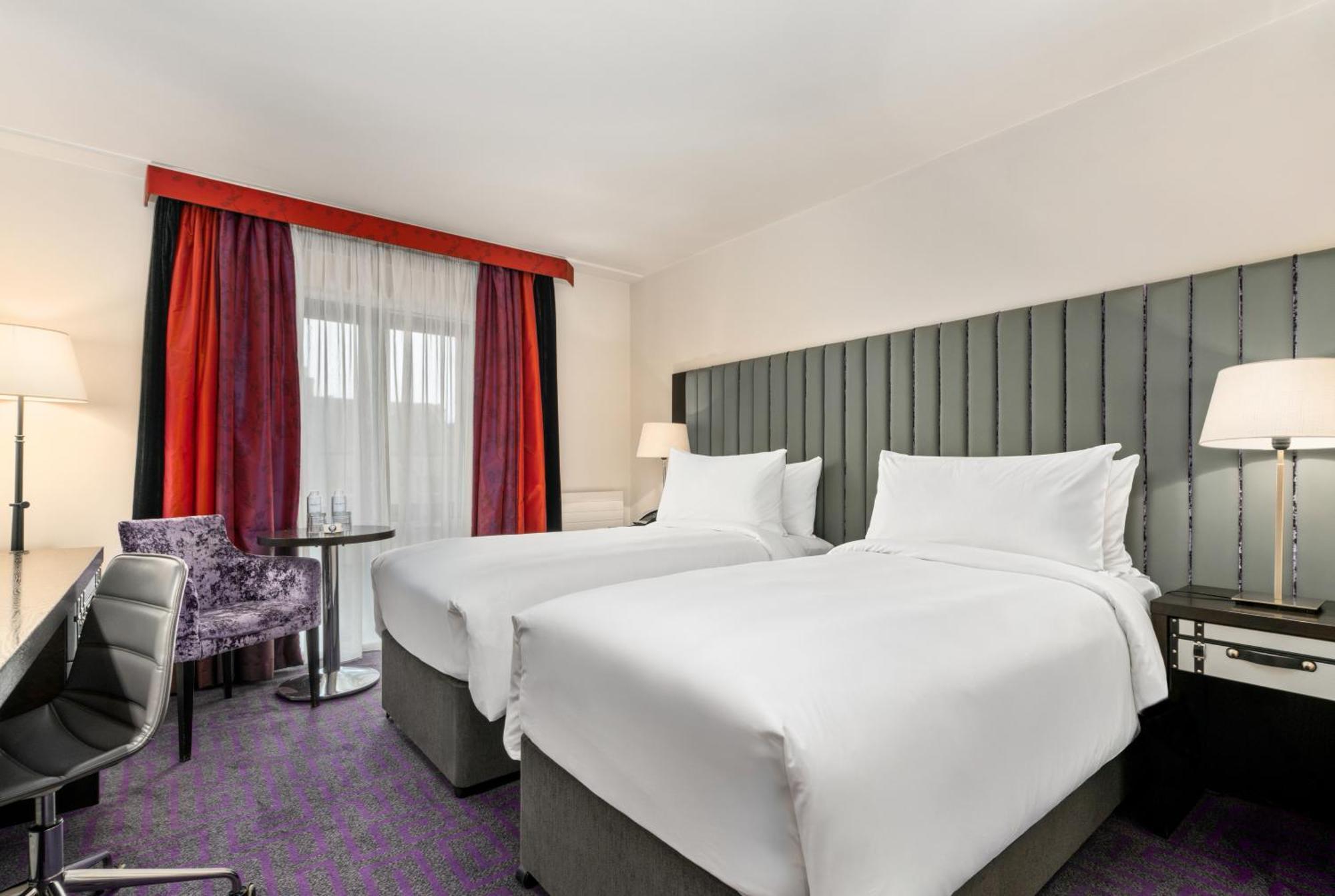 Twin Room,1765575195:JPEG