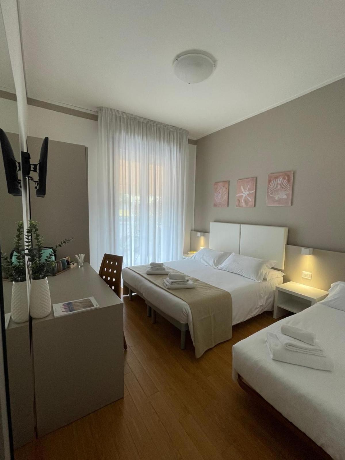 Triple Room Terrace