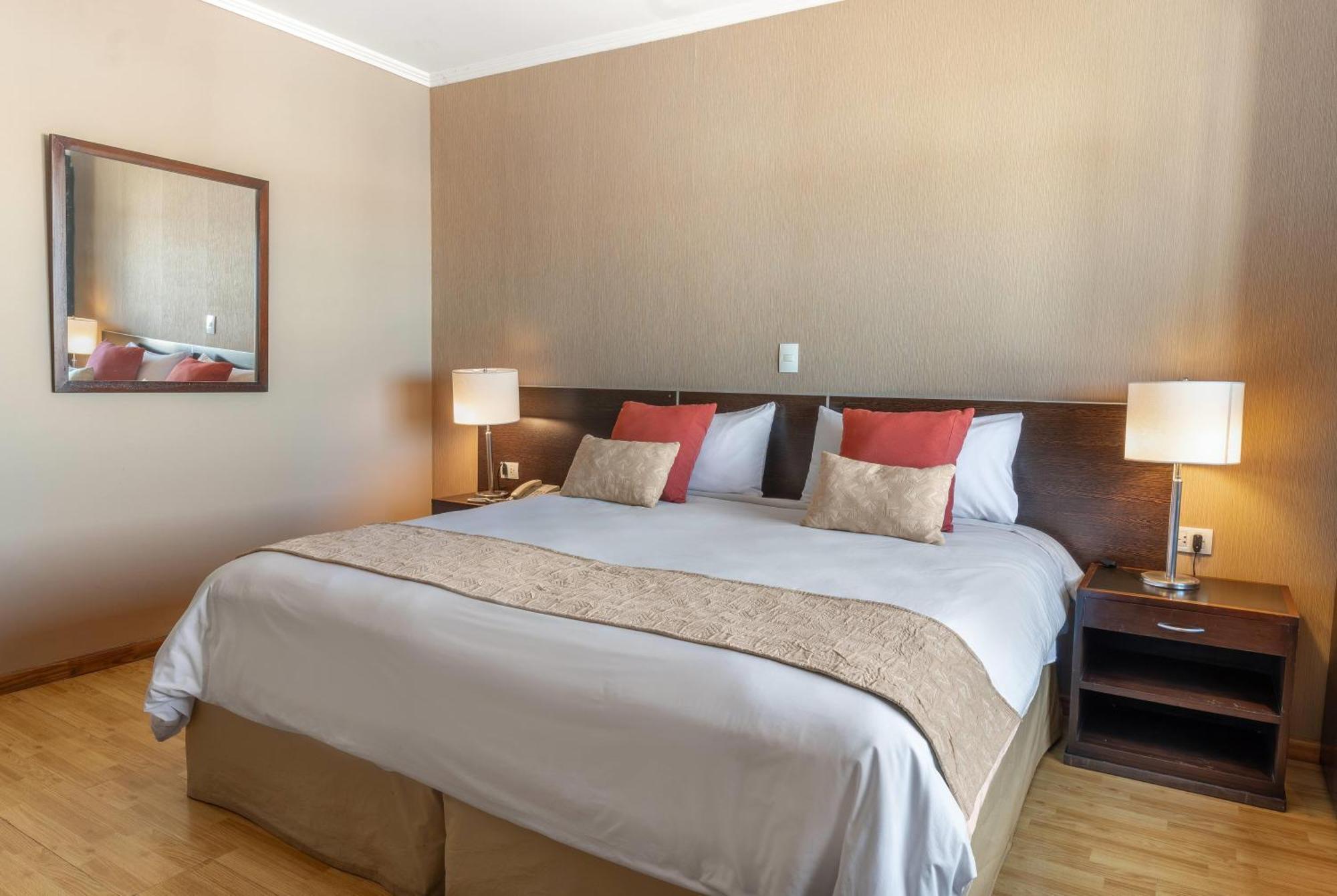 1 Queen Bed or 2 Single Beds, Superior, Non-Smoking