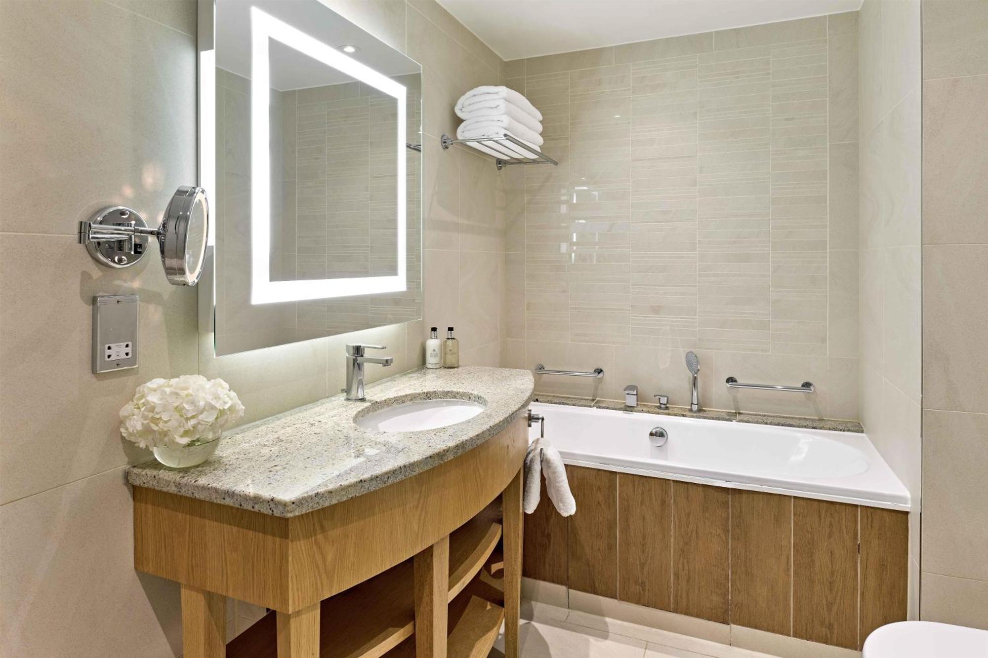 Mayfair Suite