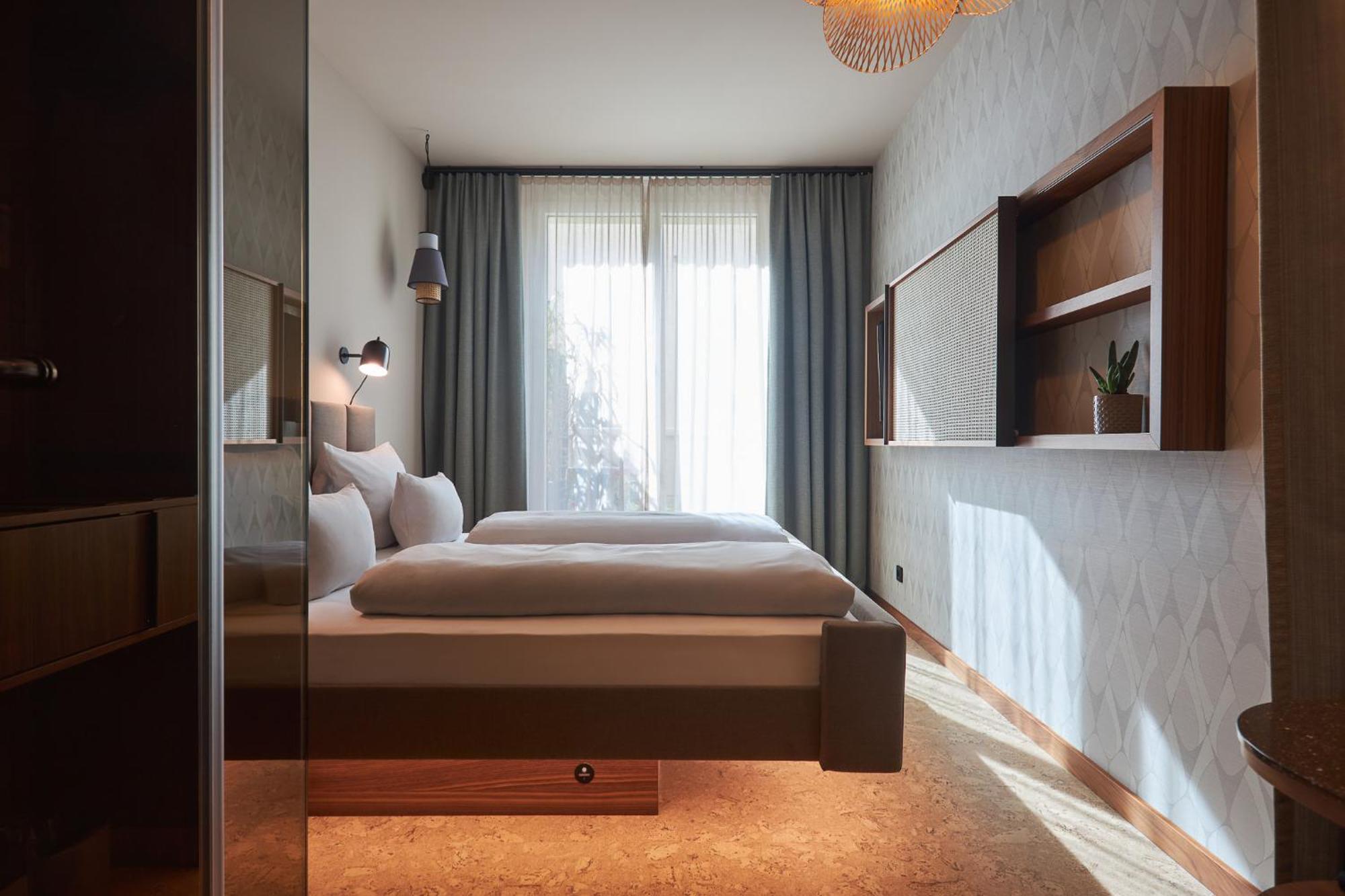 Oasis Cocoon