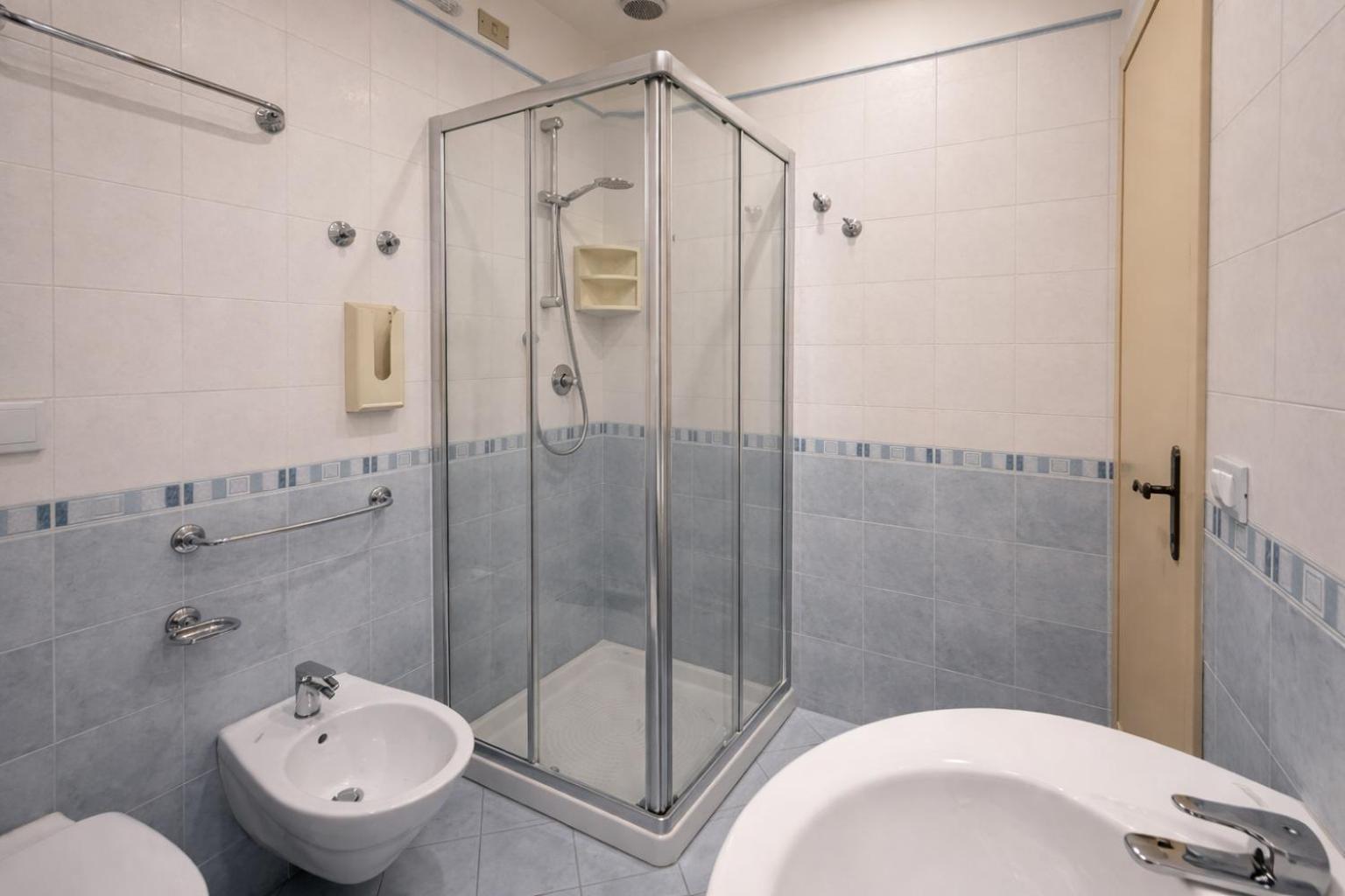 Superior Triple Room,1765817307:JPEG