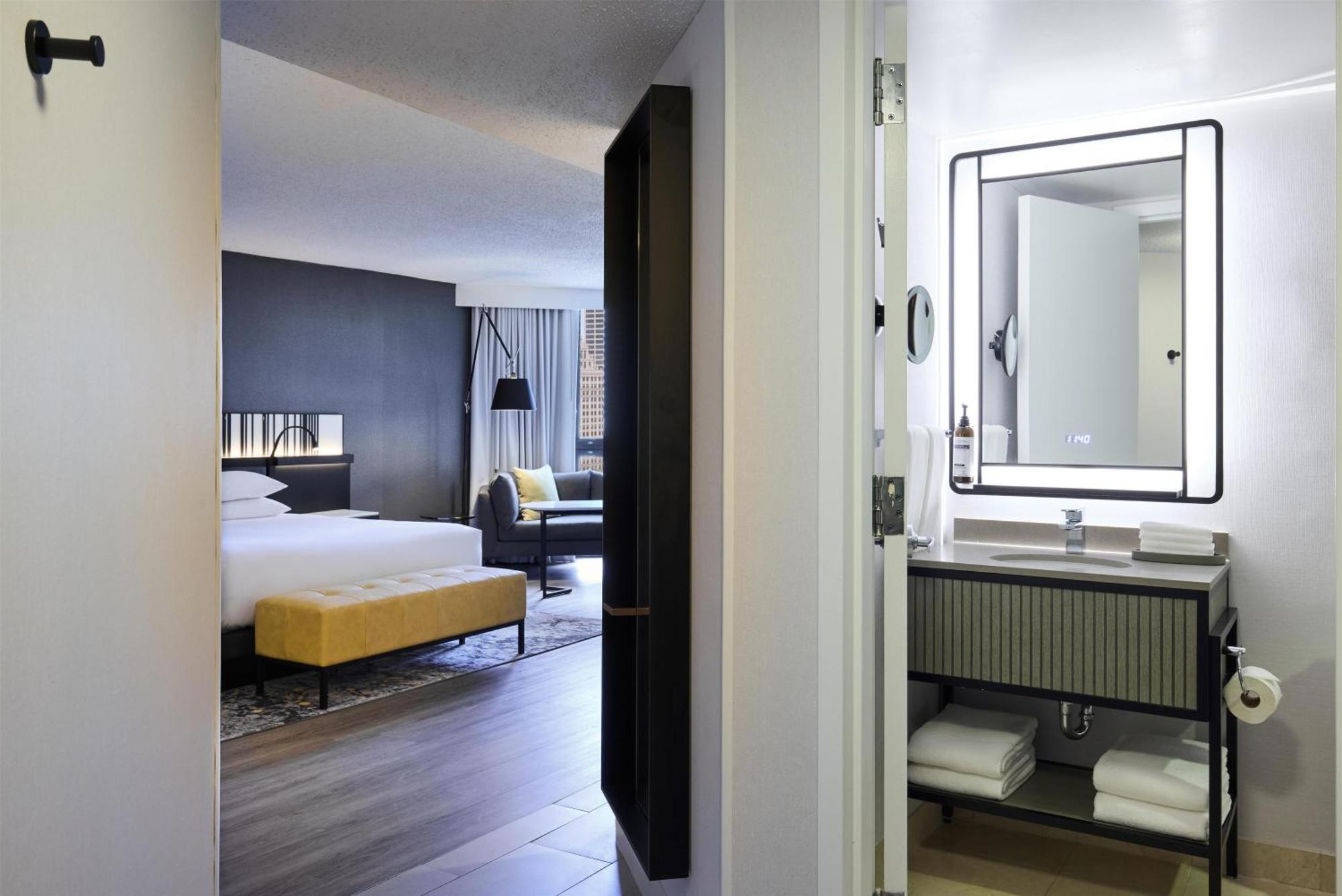 Junior Suite,1765818148:JPEG