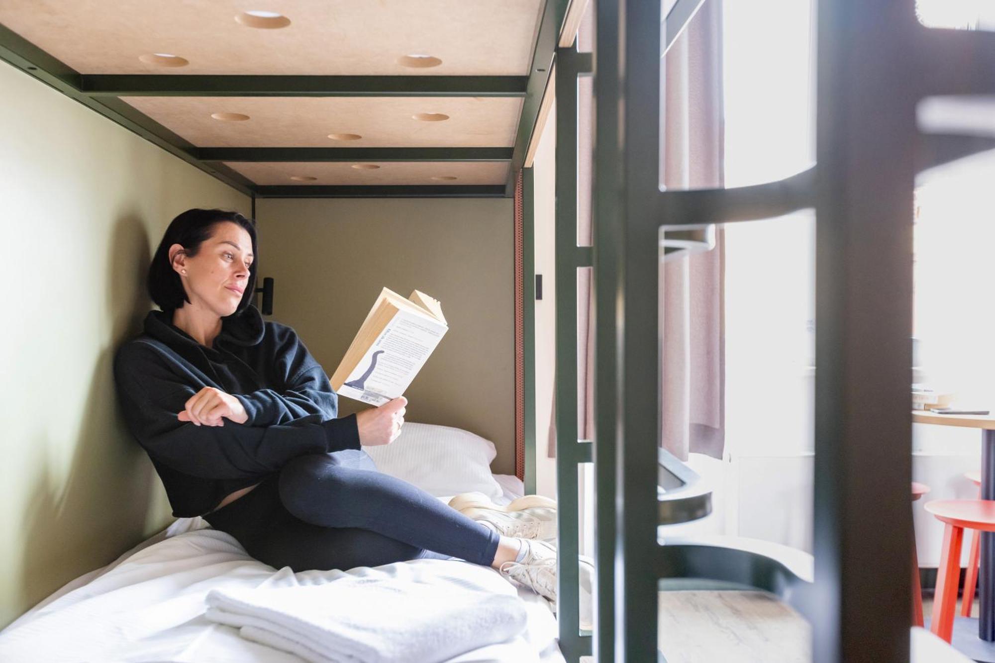 6-Bed Room,1765848058:JPEG