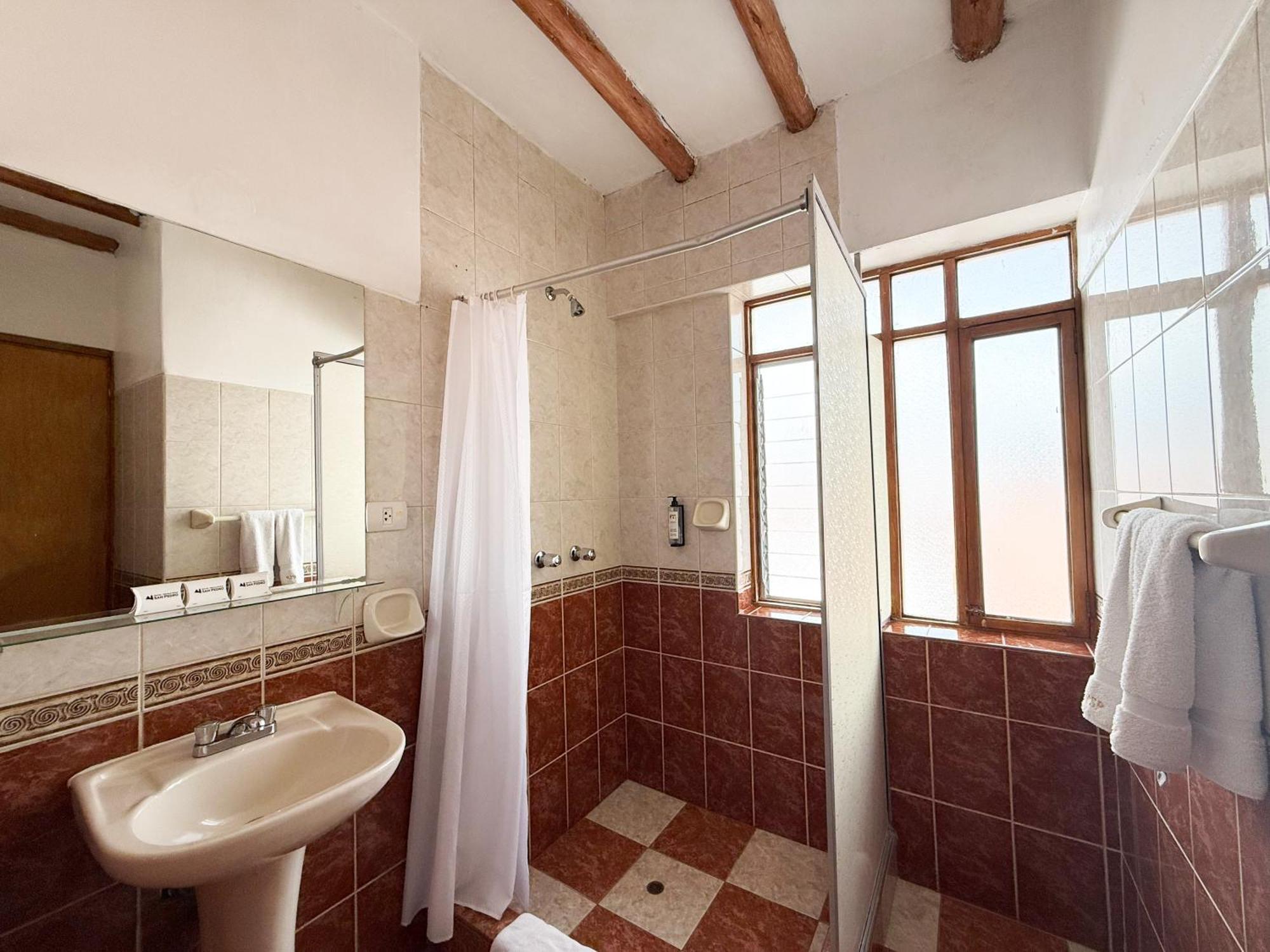 Triple Room,1765869912:JPEG