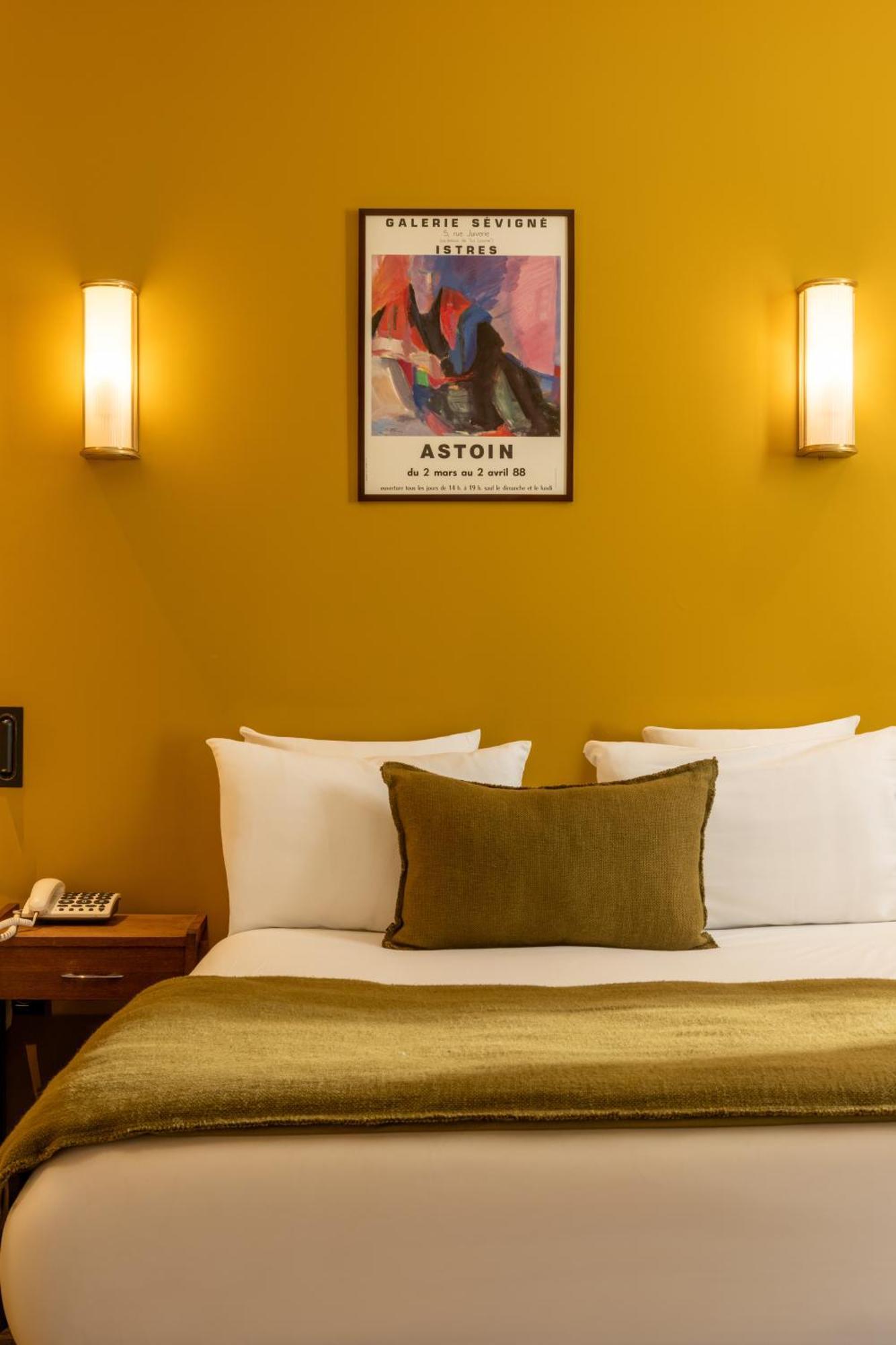 Classic Room,1769883975:JPEG
