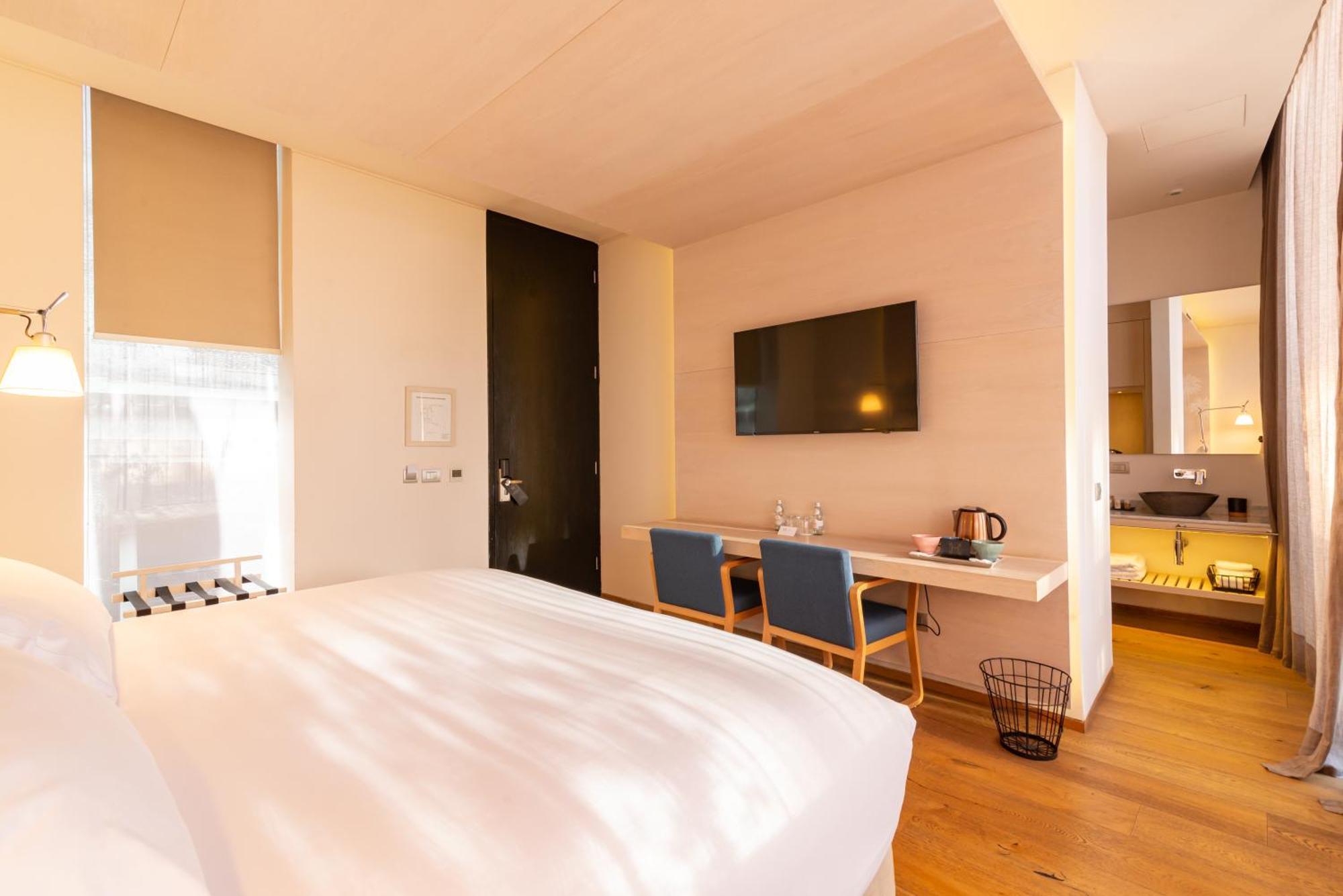 Deluxe Double Room Balcony