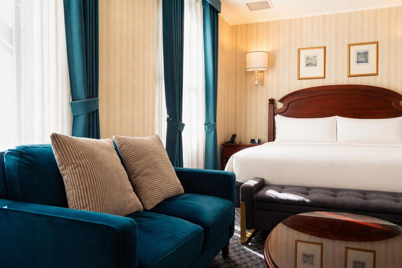 King Room,1766126685:JPEG