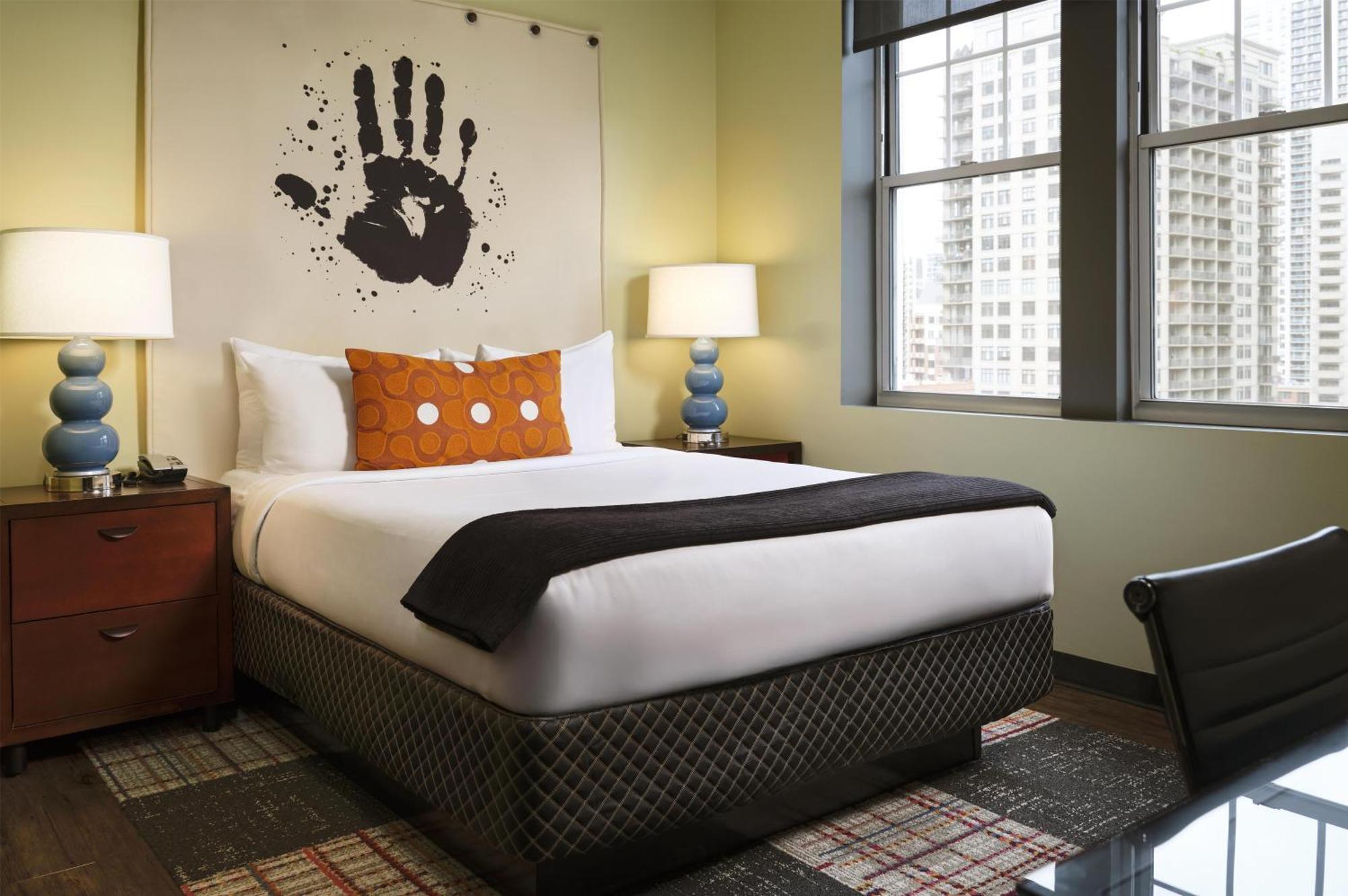 Queen Room City View