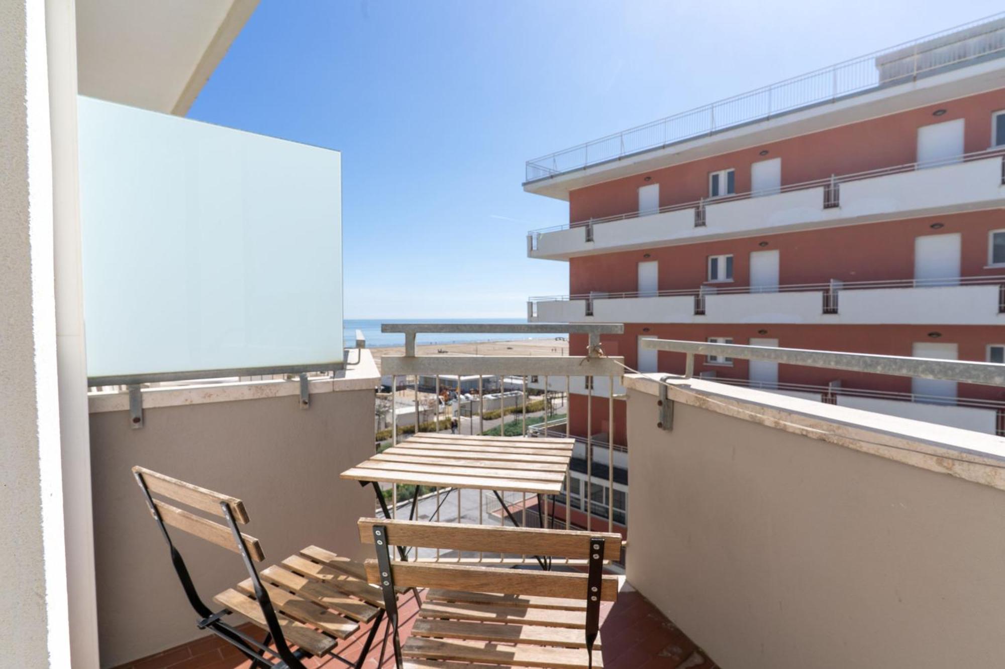 Smart Design Double Room Balcony