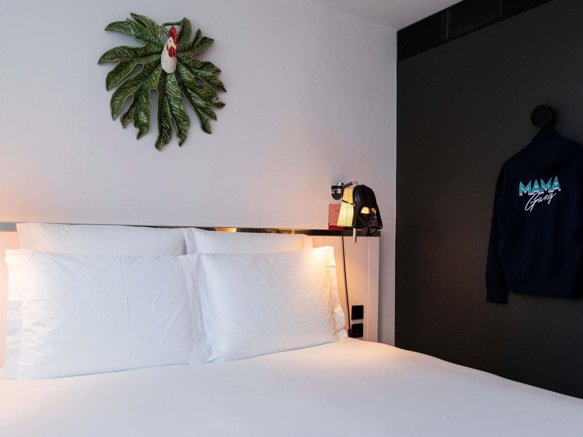 Medium Mama Double Room King Bed Avenue View,1771288082:JPEG