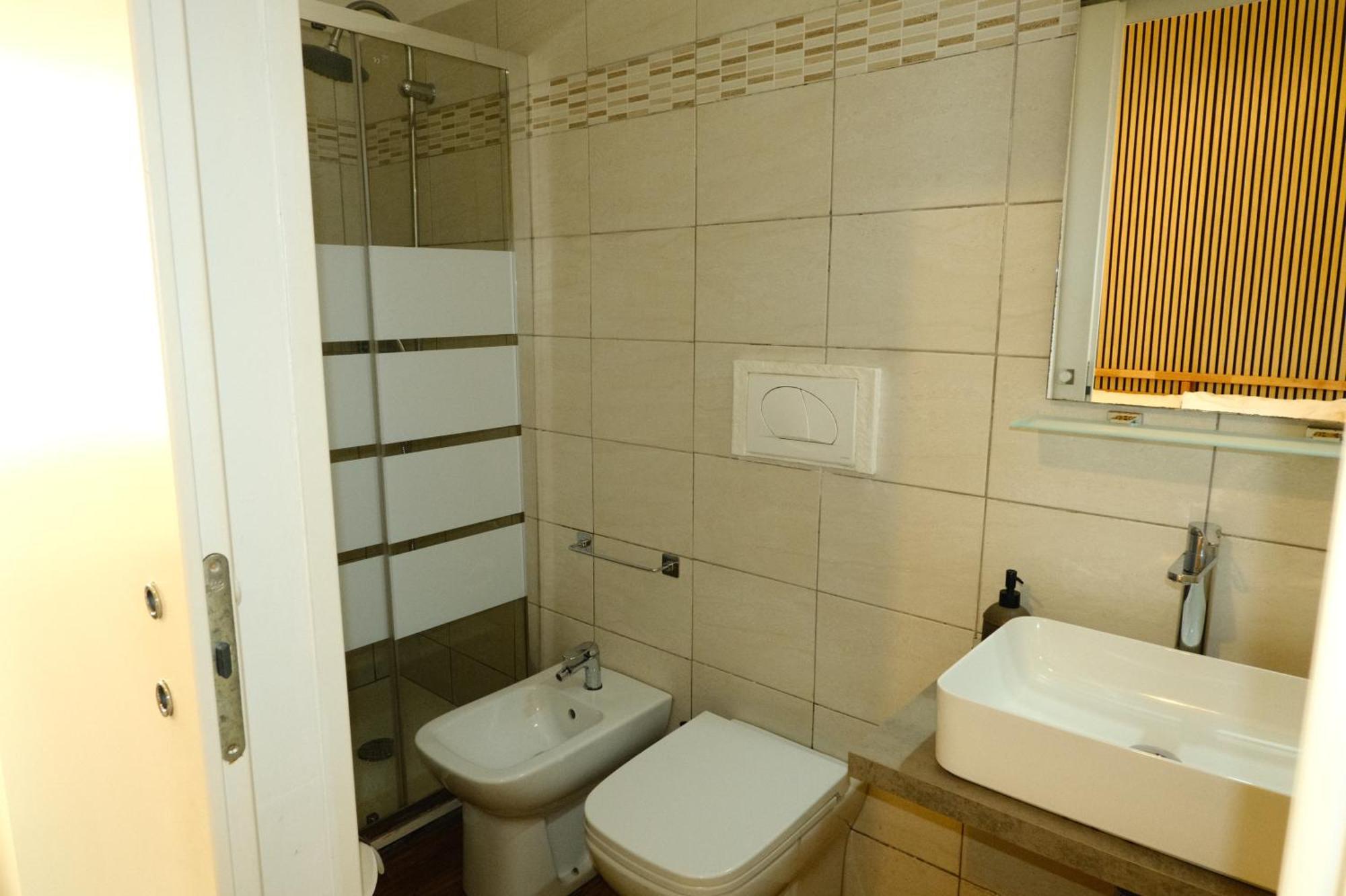 Double Room Private Bathroom,1766397300:JPEG